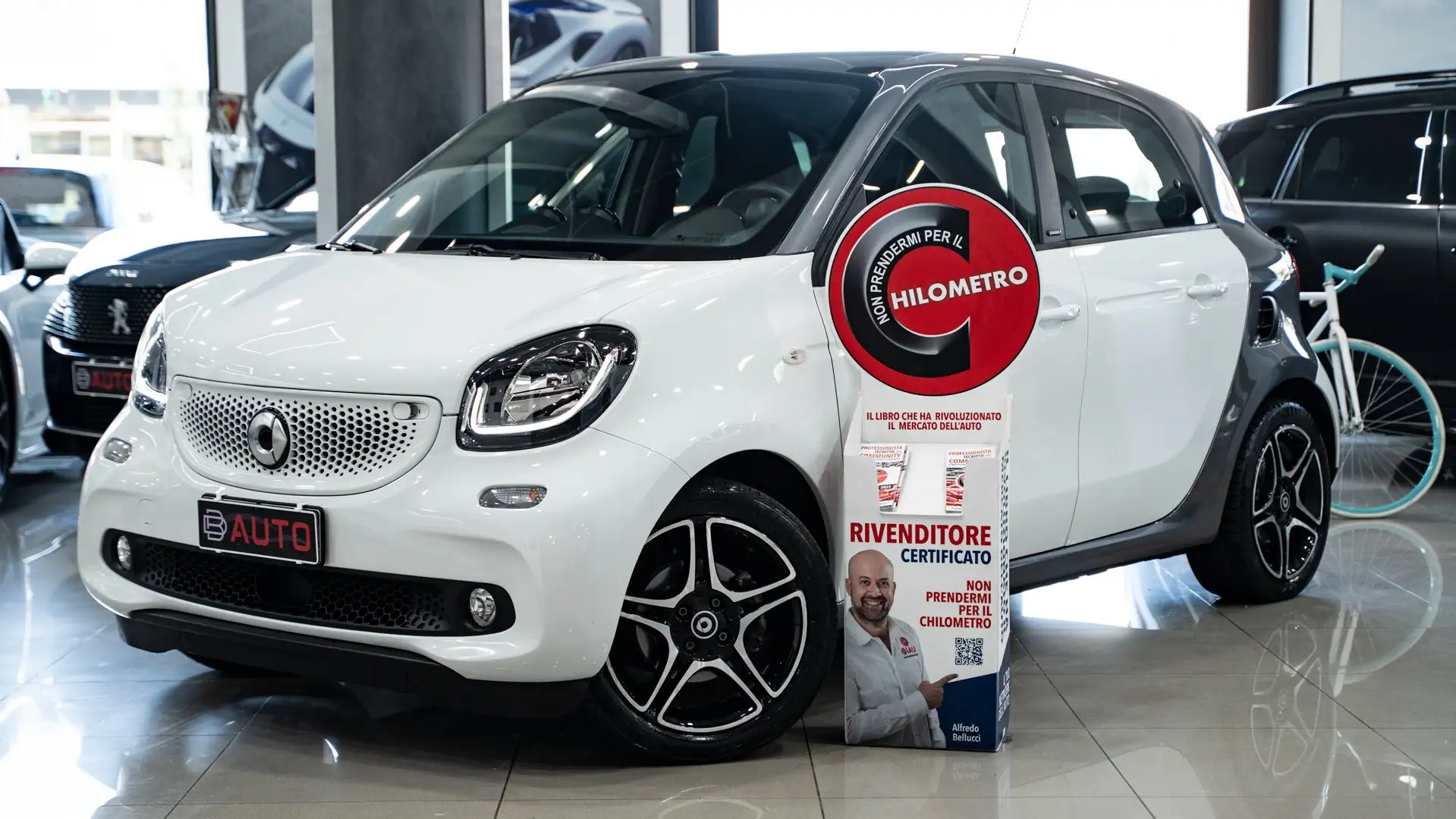 smart forFour 1.0 71 CV TWINAMIC 20th ANNIVERSARY 16" NAVI LED F Bianco - 1