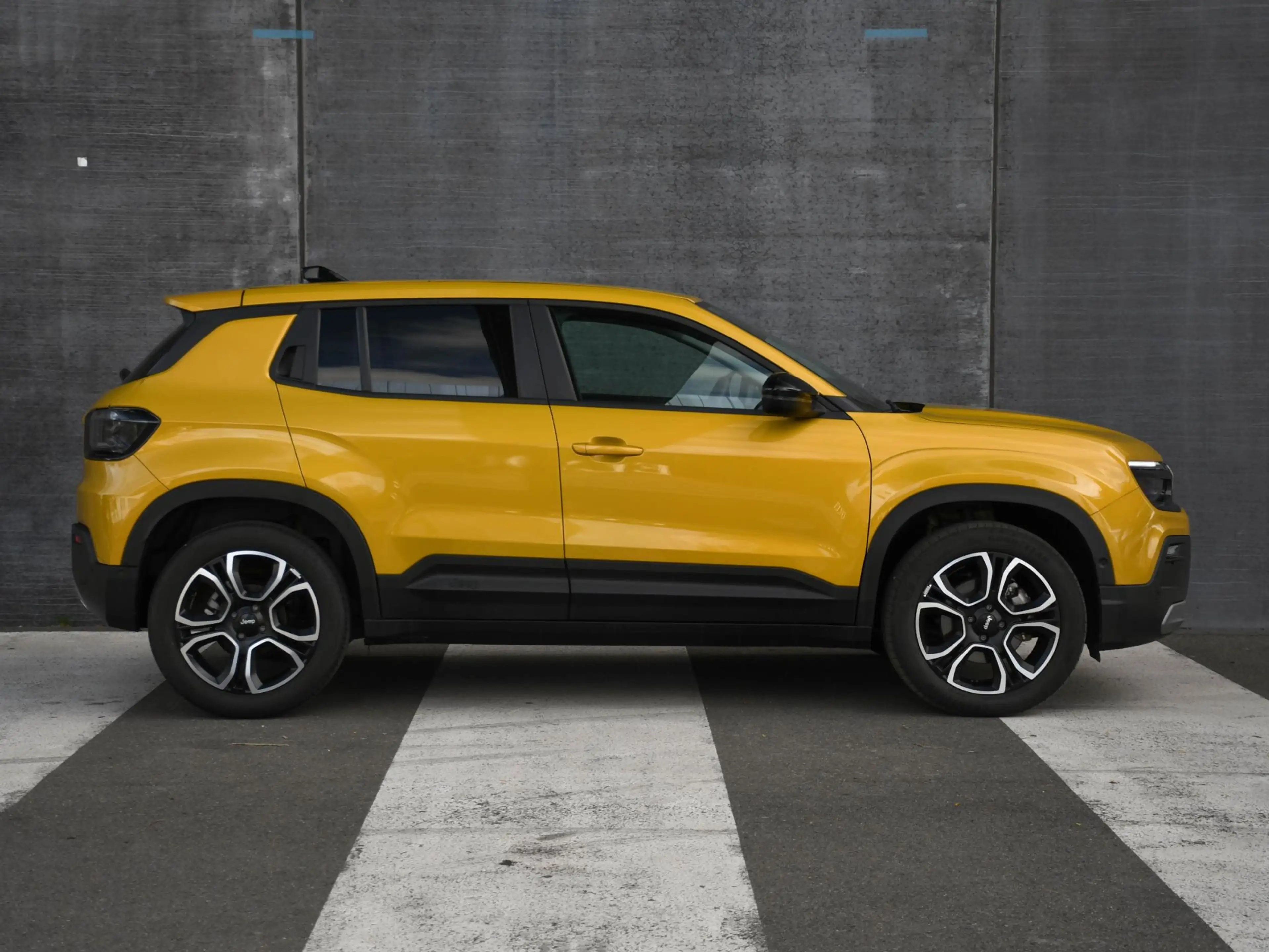 Jeep Avenger Summit 1.2 e-Hybrid 110pk Automaat JBL | STOELVERW — photo 4