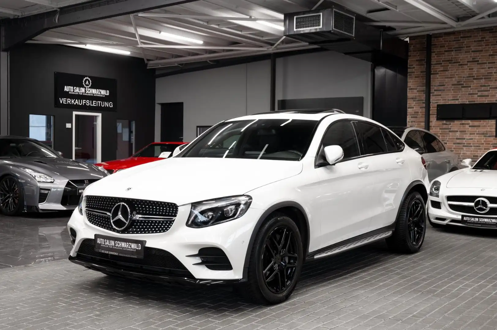 Mercedes-Benz GLC 300 Coupe 4Matic|AMG-LINE|AHK|LED|LEDER|NAVI Weiß - 2
