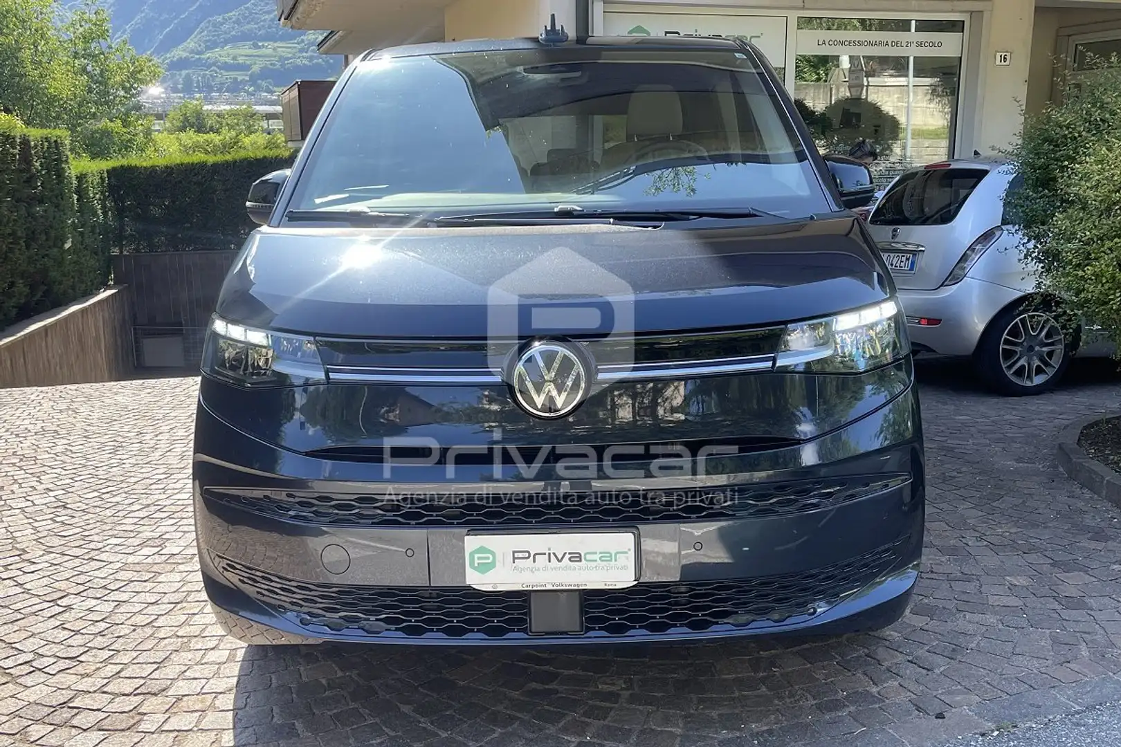 Volkswagen T7 Multivan Multivan 2.0 TDI 150CV DSG Life Blu/Azzurro - 2