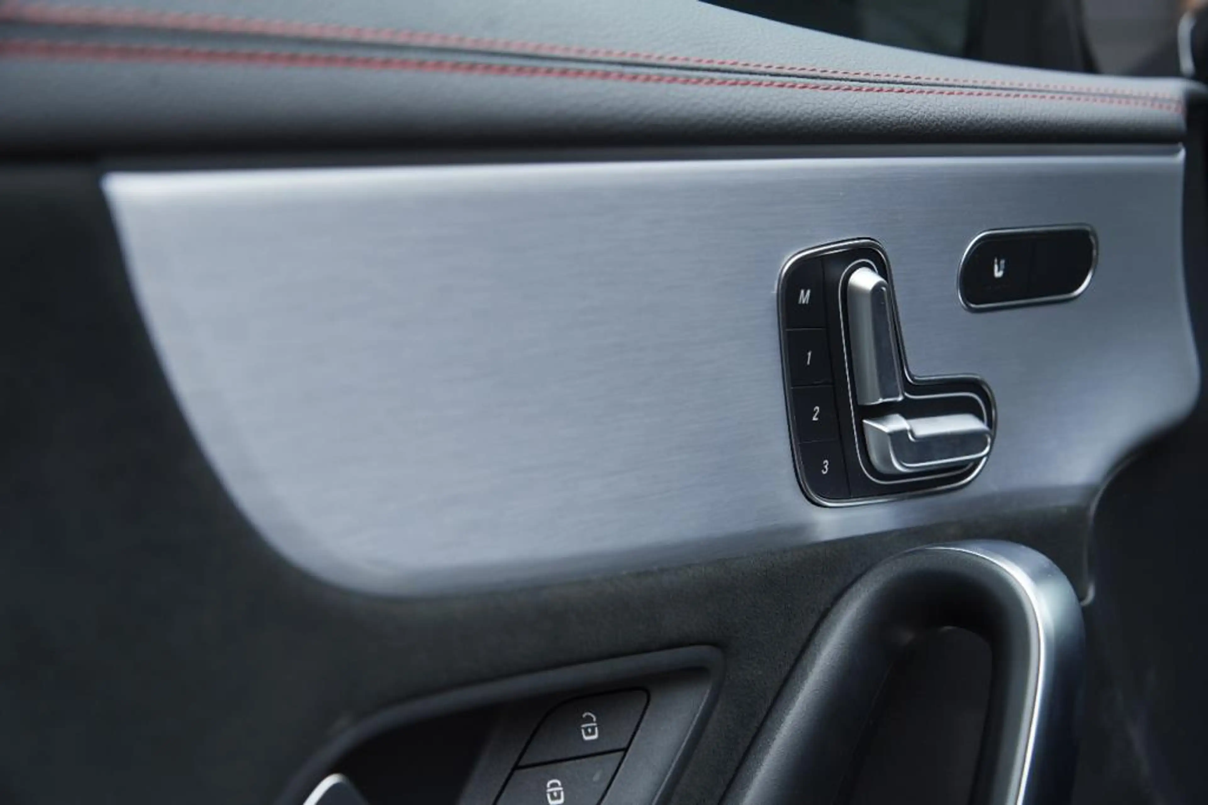 Mercedes-Benz CLA 45 AMG S 4MATIC+ — photo 10