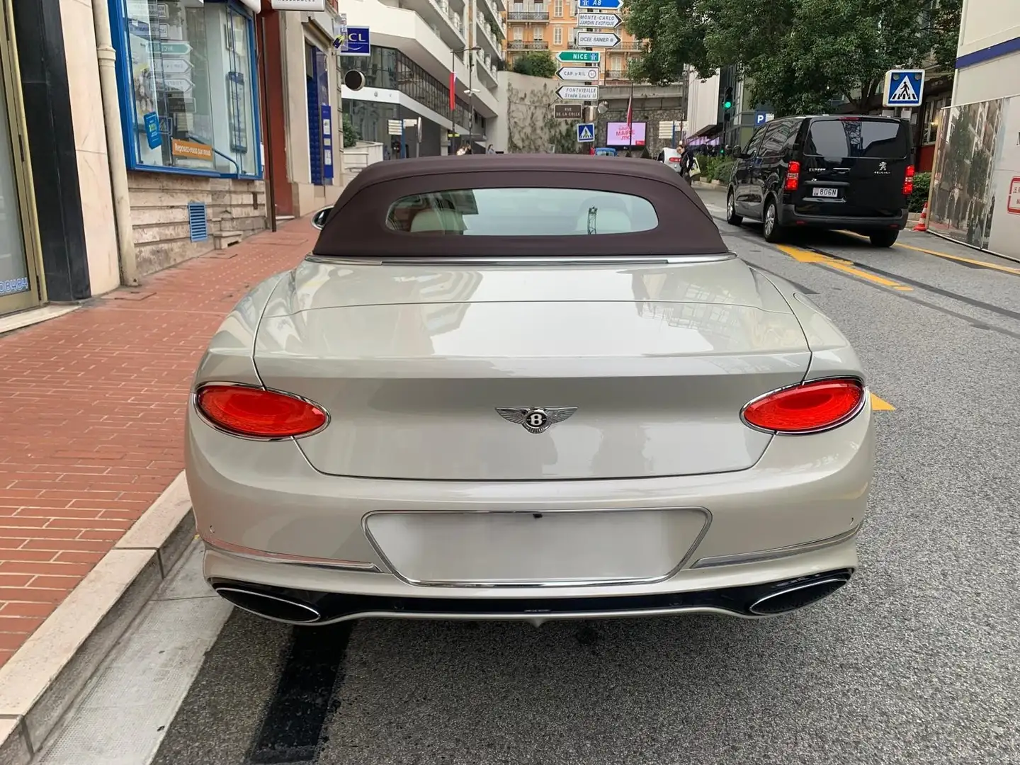 Bentley Continental GTC  W12 6.0 635 ch BVA Beige - 2