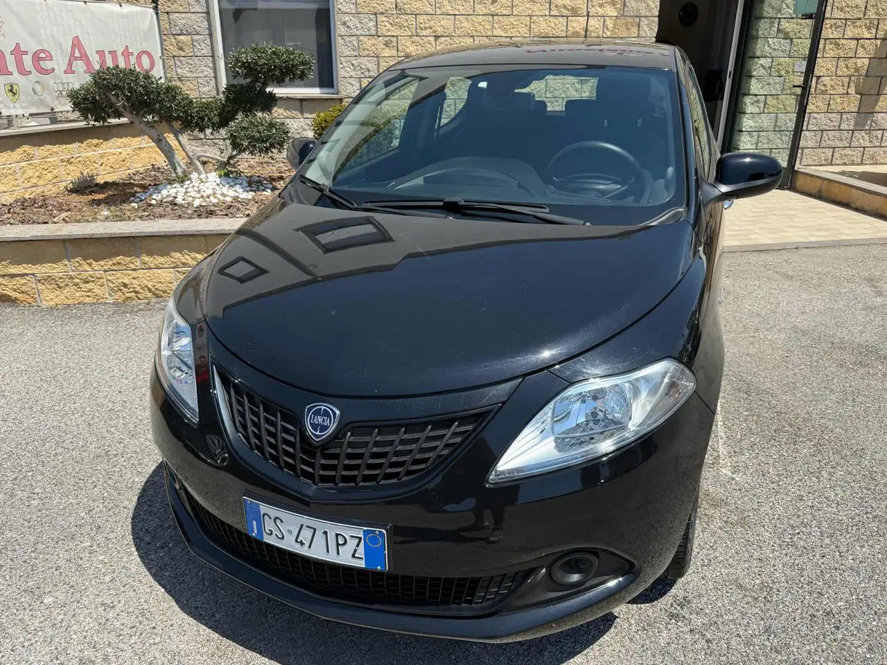 Lancia Ypsilon