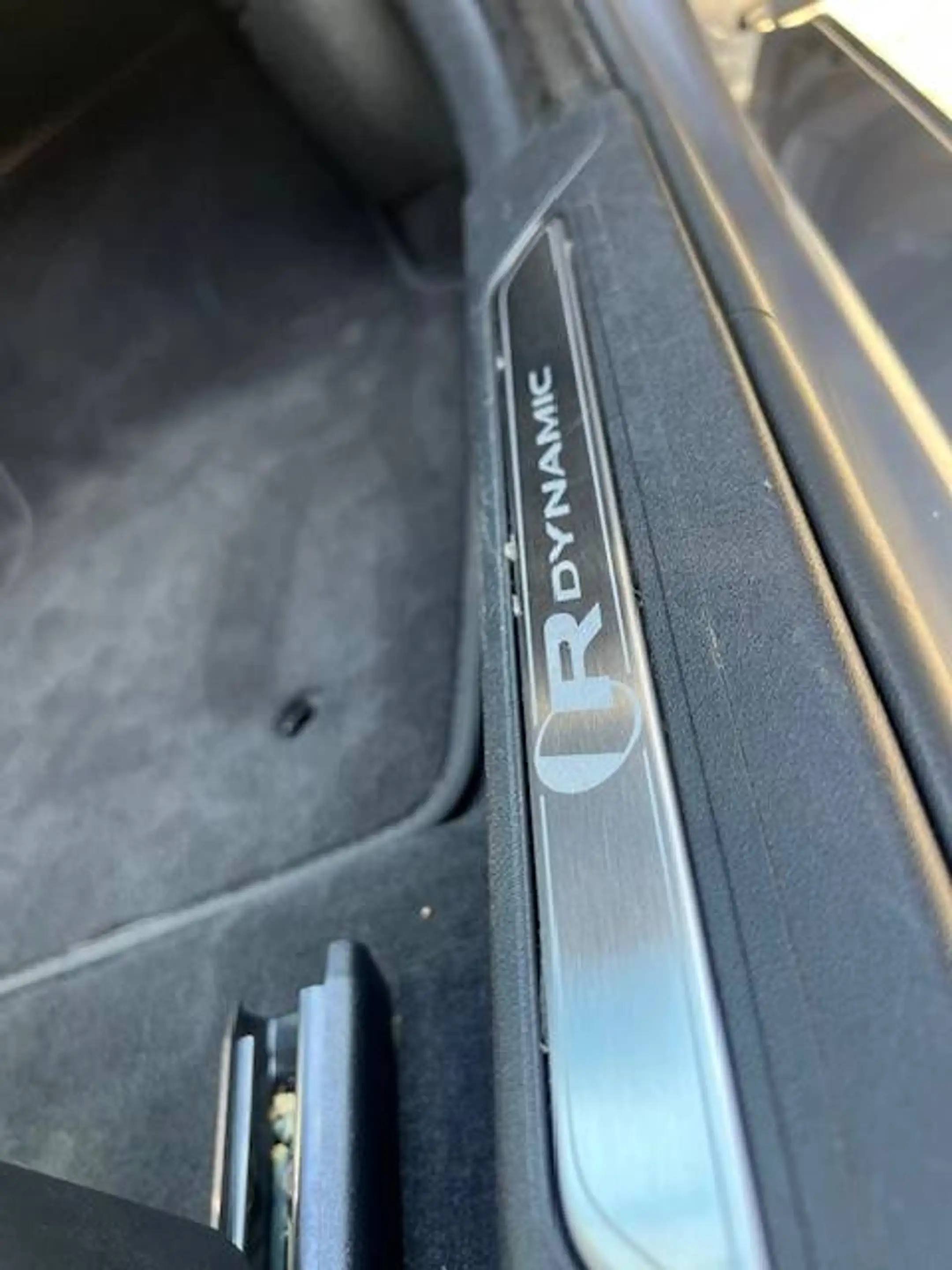 Jaguar XE 2.0 D R-Dynamic S 204pk Led/Camera/Leder 2022 PROMO! — photo 7
