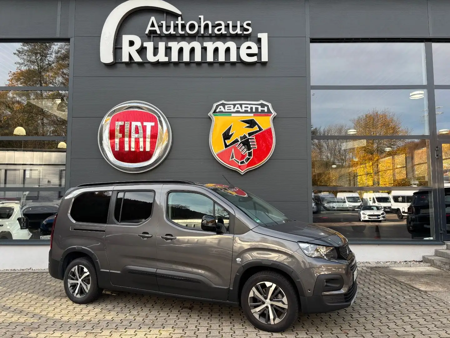 Peugeot Rifter BlueHDi 130 EAT8 GT+ PKW ZULASSUNG Gris - 1