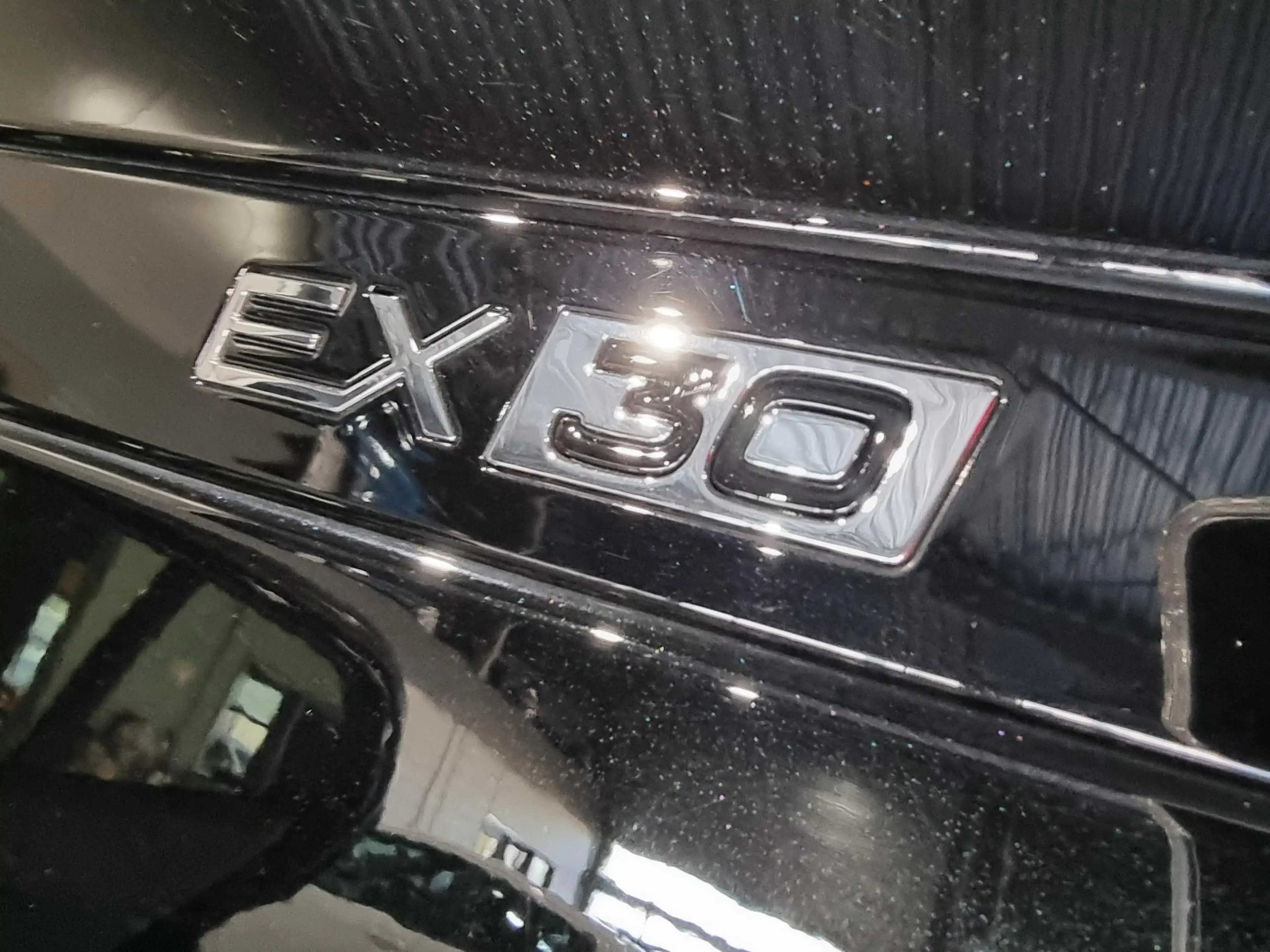 Volvo EX30 Single Motor Extended Range Core 69 kWh — photo 13