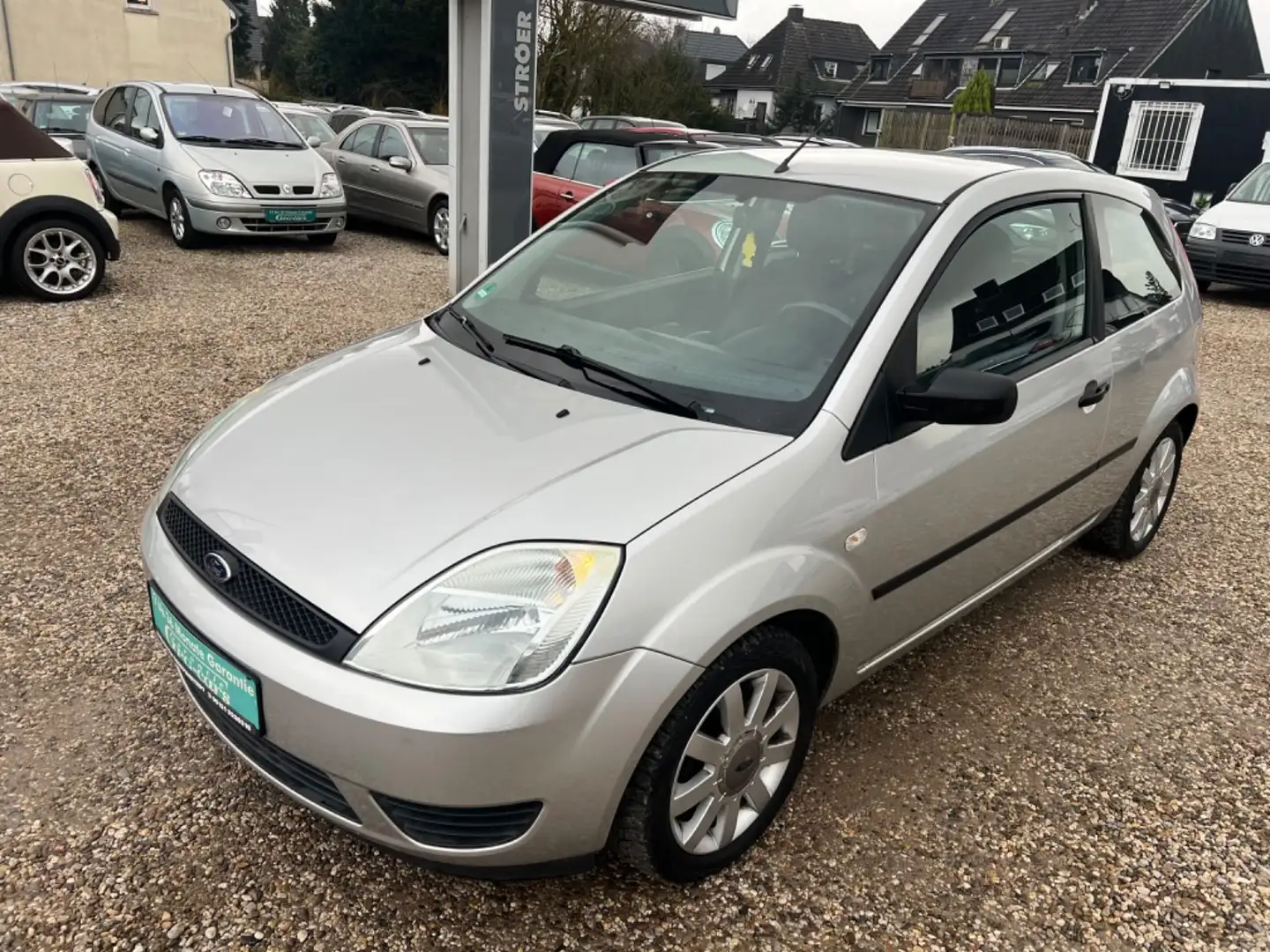Ford Fiesta Futura*TÜV NEU*KLIMA*AUTOMATIK*TOP* Silber - 1