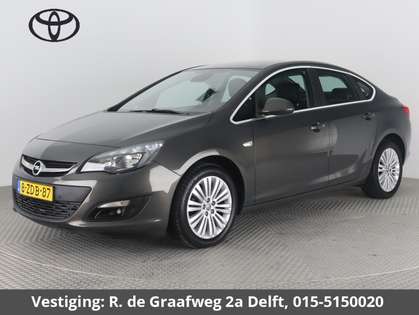 Opel Astra 1.4 Turbo Blitz | Navigatie | Bluetooth | Cruise-c