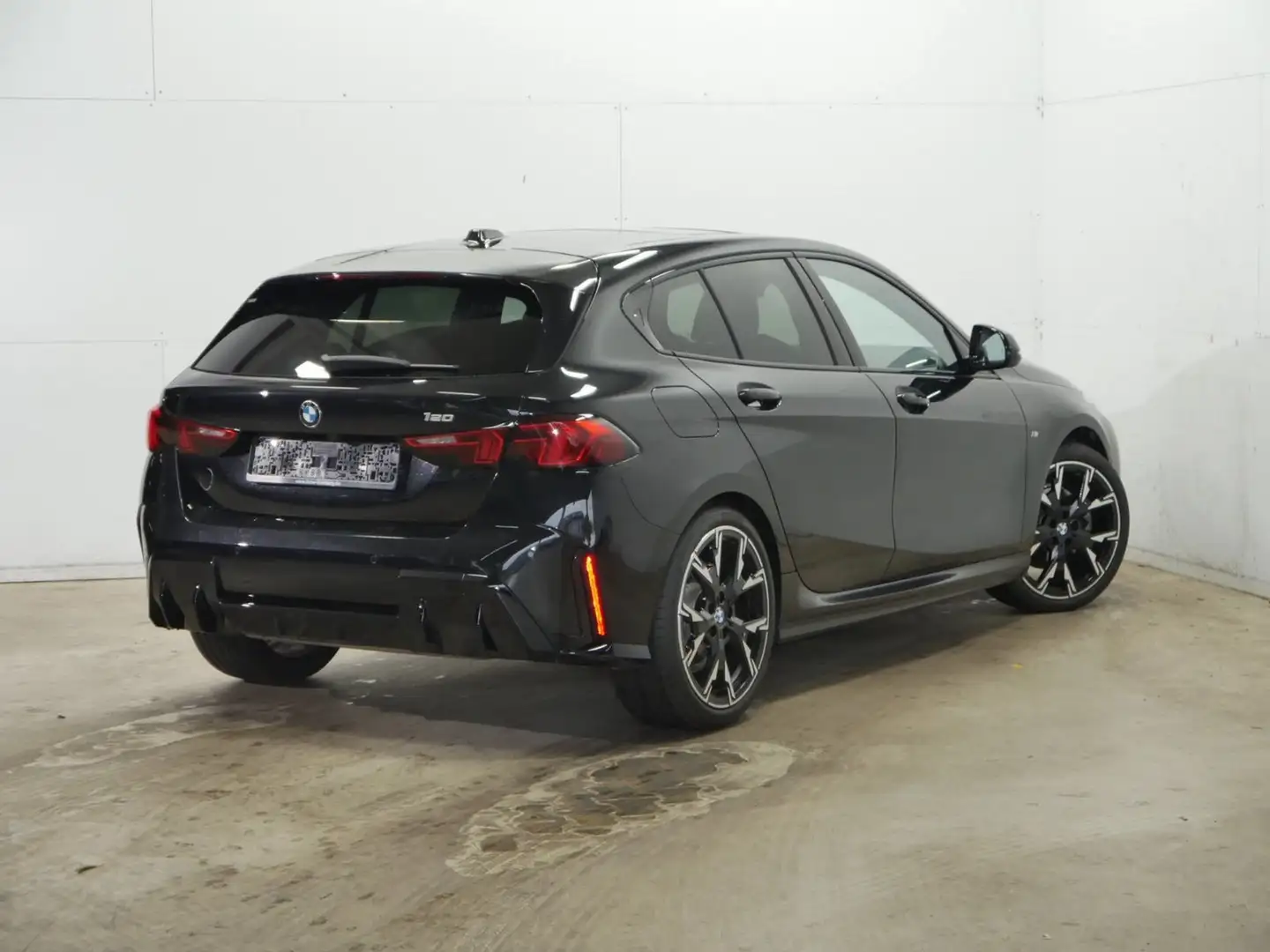 BMW 120 i M Sport PANO/19ZOLL/PARKASSIST/LED/CARPLAY Schwarz - 2