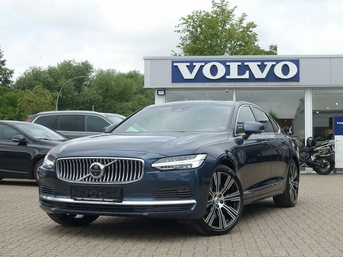 Volvo S90 Recharge Ultimate Dark T8 AWD B&W/PANO/LUFT Bleu - 1