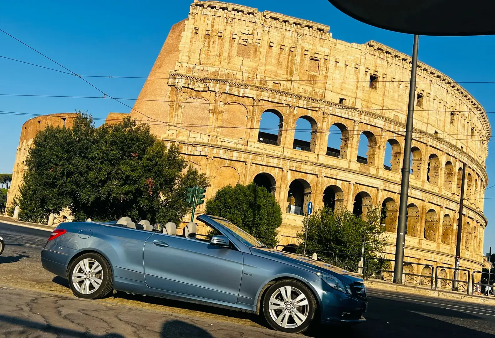 Mercedes-Benz E 220 Cabrio cdi be Avantgarde - 1