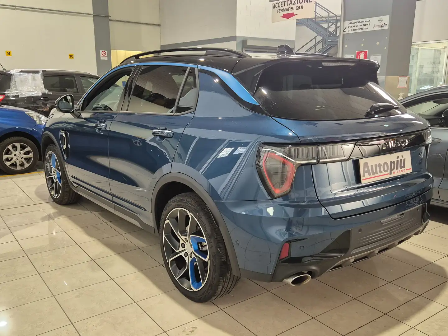 Lynk & Co 01 01 1.5 td phev auto Bleu - 2