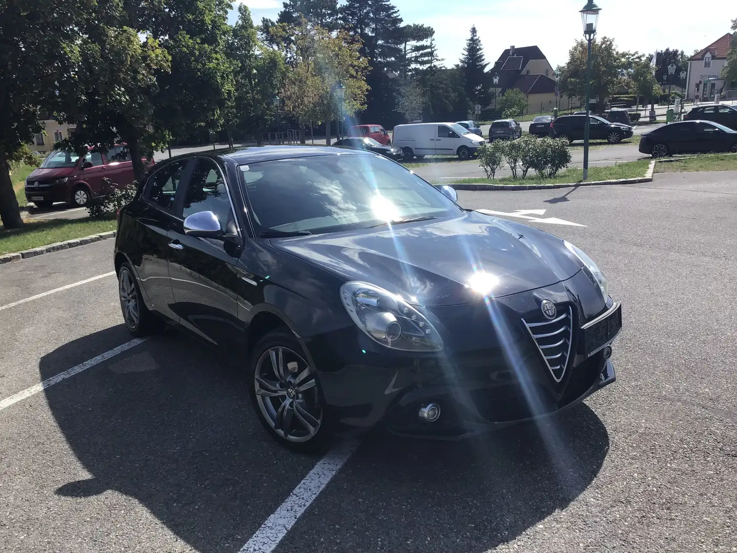 Alfa Romeo Giulietta Giulietta Distinctive 1,4 TB Distinctive Schwarz - 1