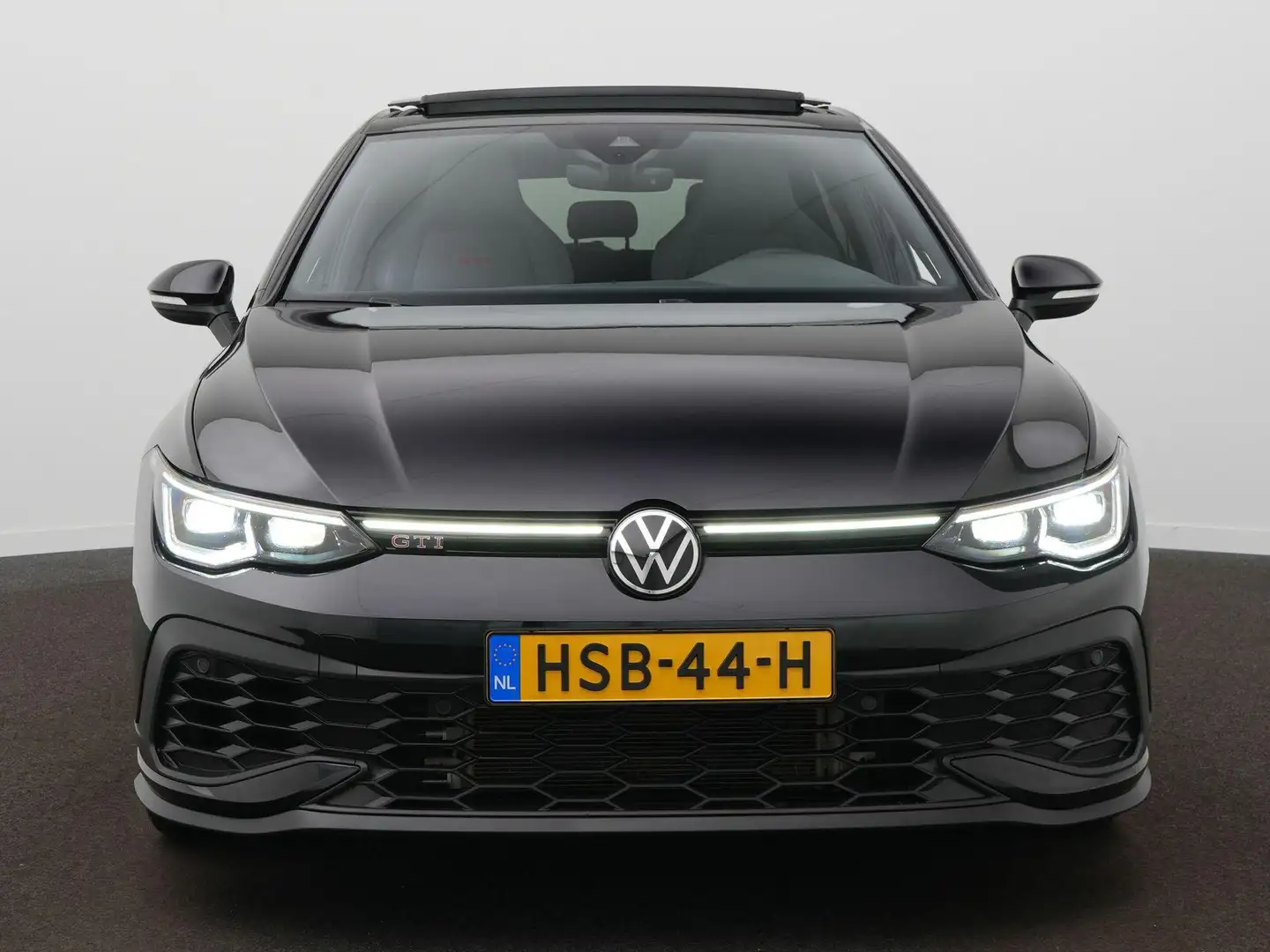 Volkswagen Golf GTI 2.0 TSI Clubsport | 300PK | Panodak | Elek. Stoel Zwart - 2