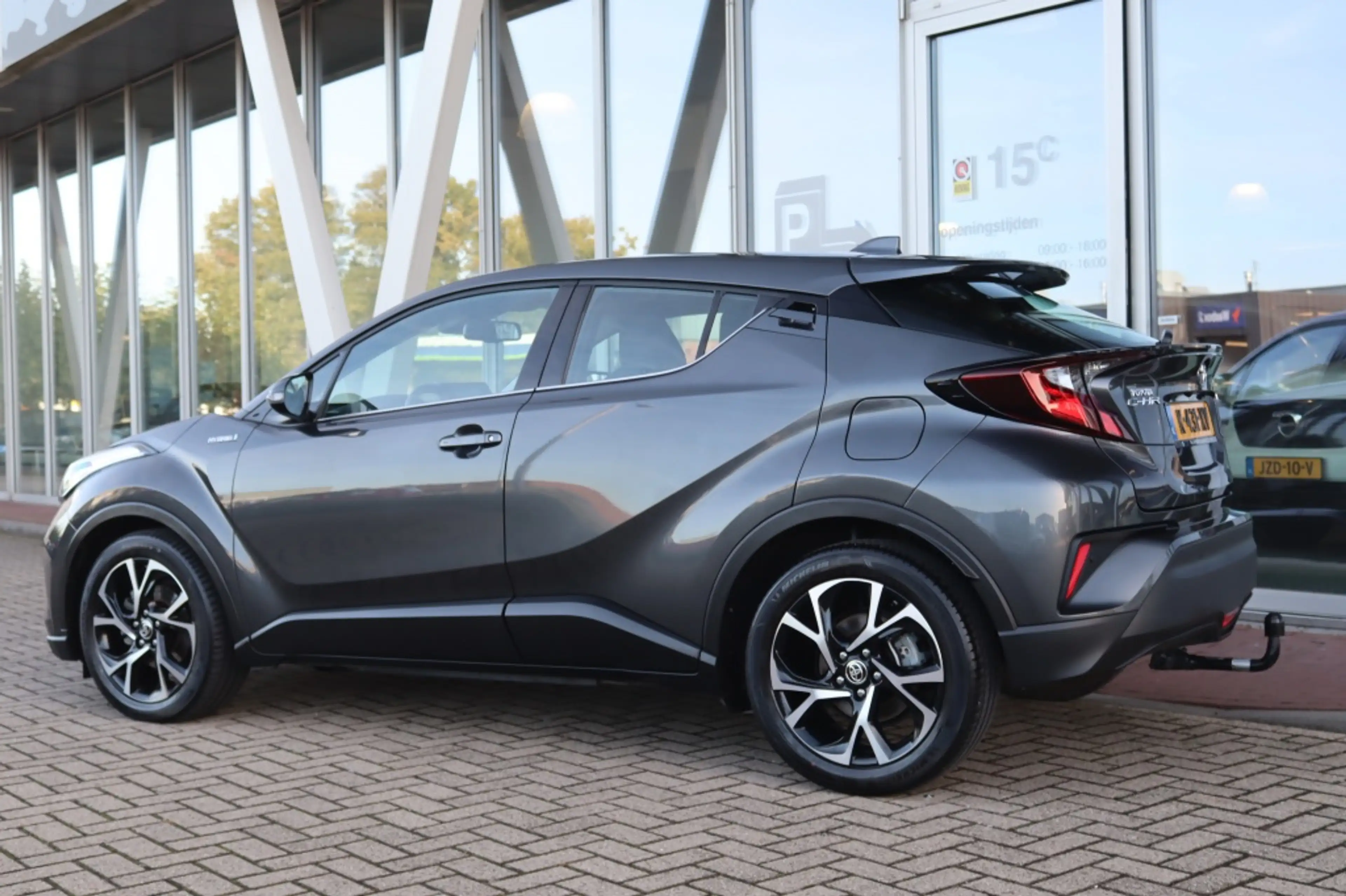 Toyota C-HR 1.8 Hybrid 122PK DYNAMIC Trekhaak | Navi | Camera — photo 3