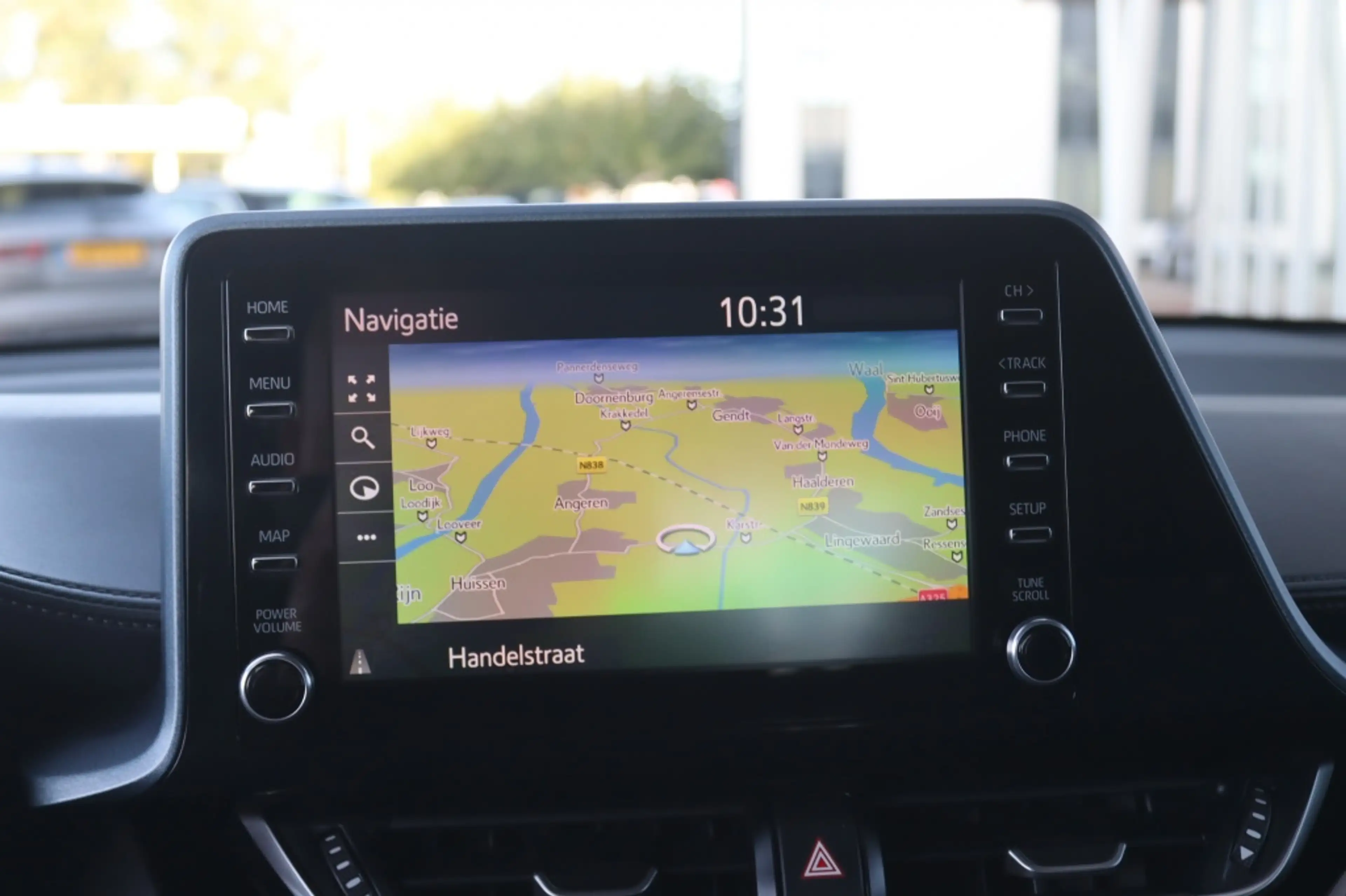 Toyota C-HR 1.8 Hybrid 122PK DYNAMIC Trekhaak | Navi | Camera — photo 17