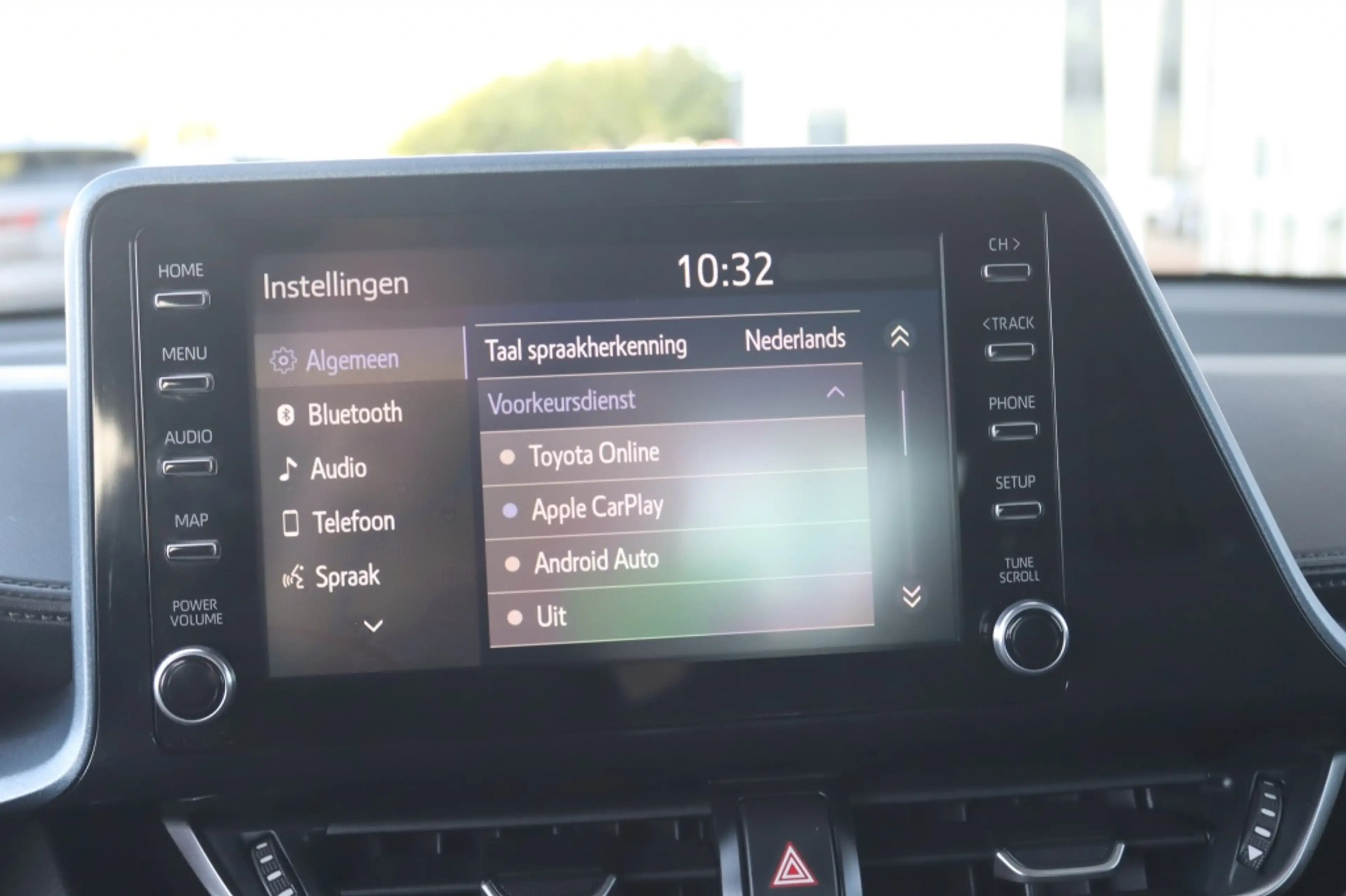 Toyota C-HR 1.8 Hybrid 122PK DYNAMIC Trekhaak | Navi | Camera — photo 21