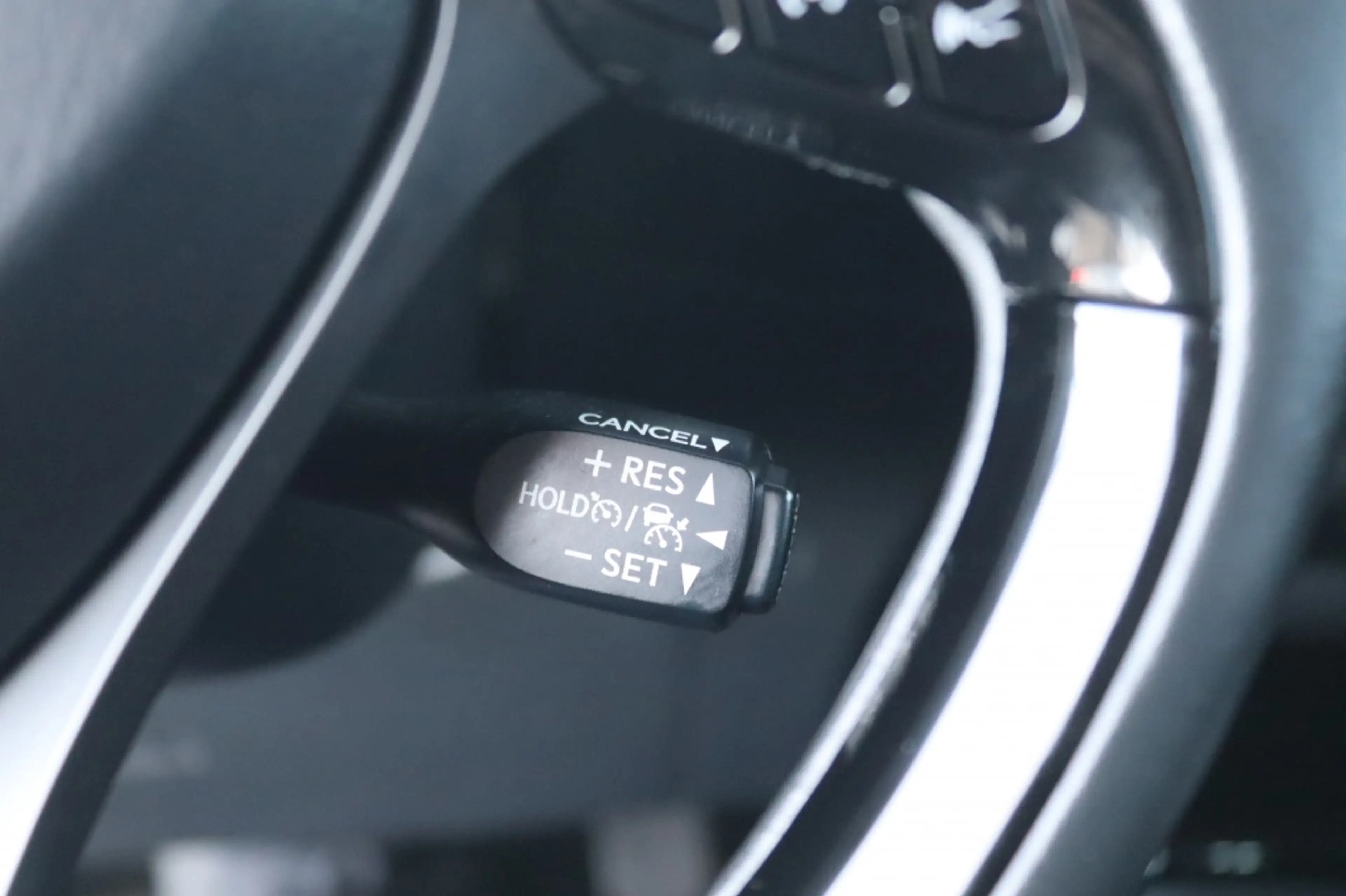 Toyota C-HR 1.8 Hybrid 122PK DYNAMIC Trekhaak | Navi | Camera — photo 30