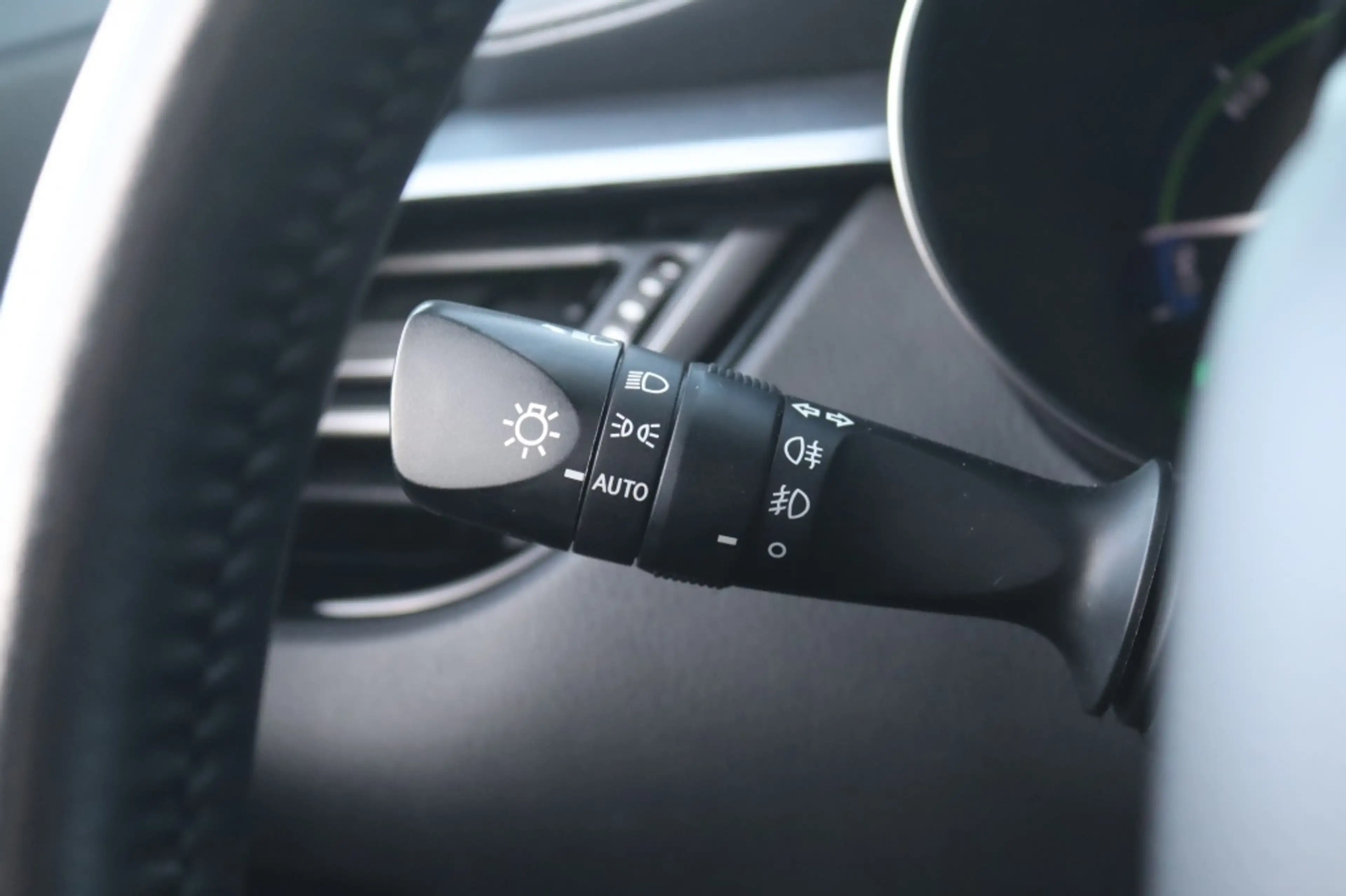 Toyota C-HR 1.8 Hybrid 122PK DYNAMIC Trekhaak | Navi | Camera — photo 31