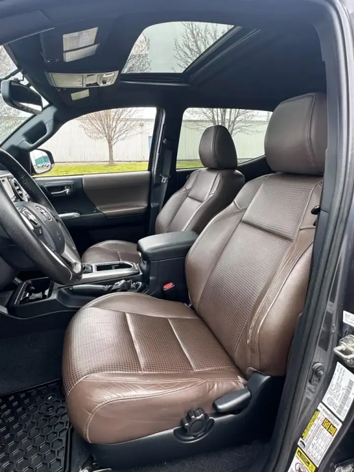 Toyota Tacoma снимка Toyota Tacoma