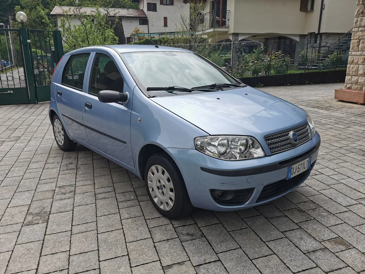 Fiat Punto 5p 1.2 Classic - 1