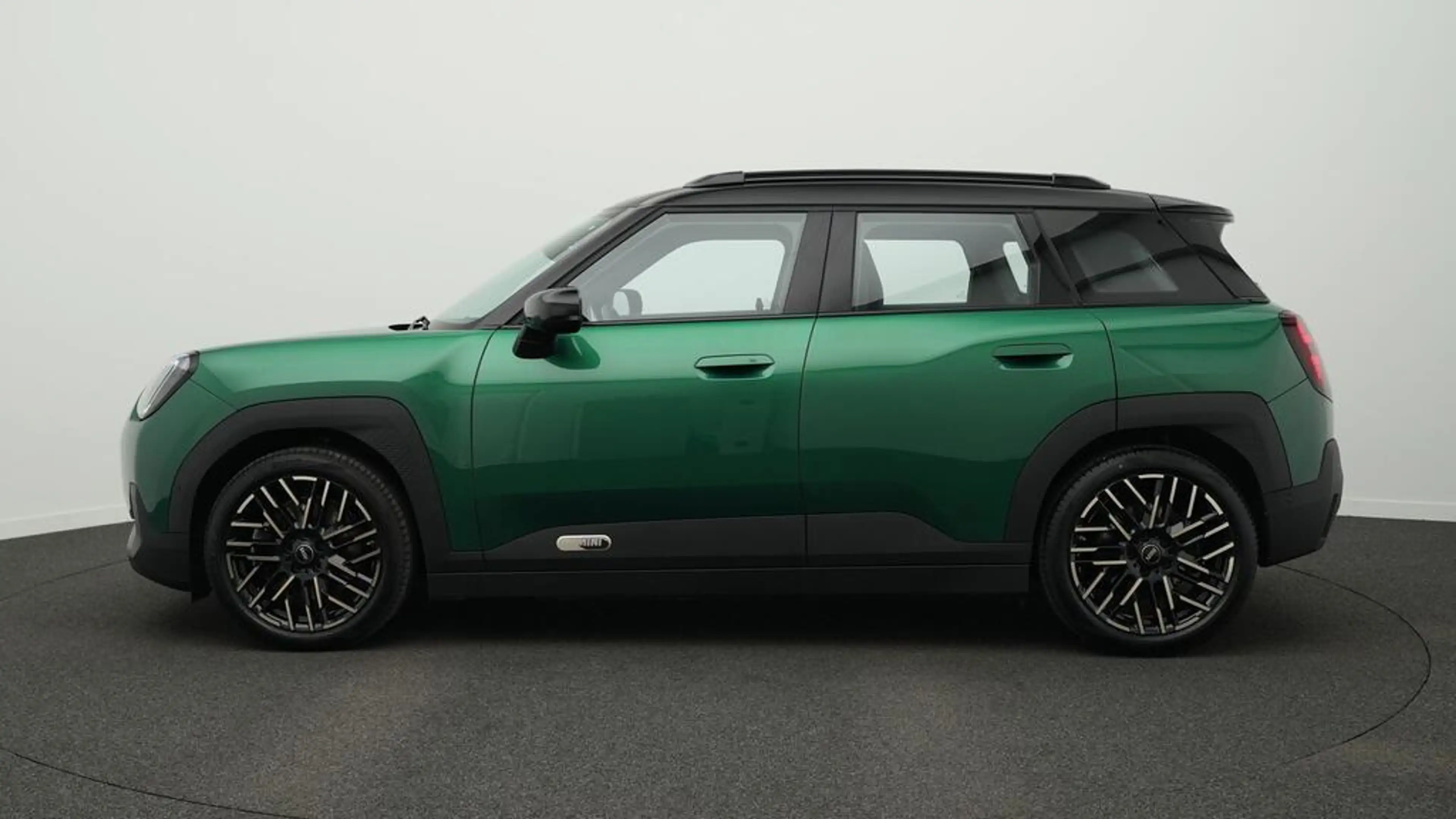MINI Aceman Favoured Trim — photo 2