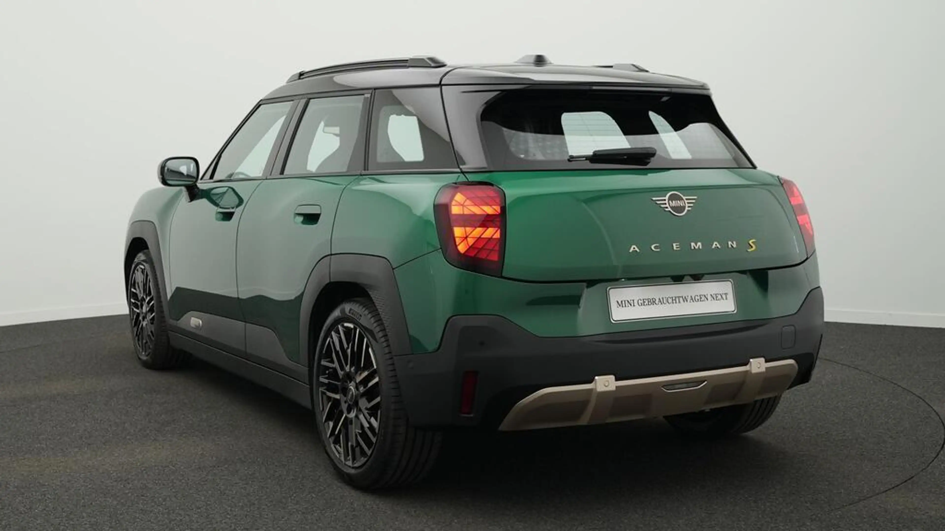 MINI Aceman Favoured Trim — photo 4