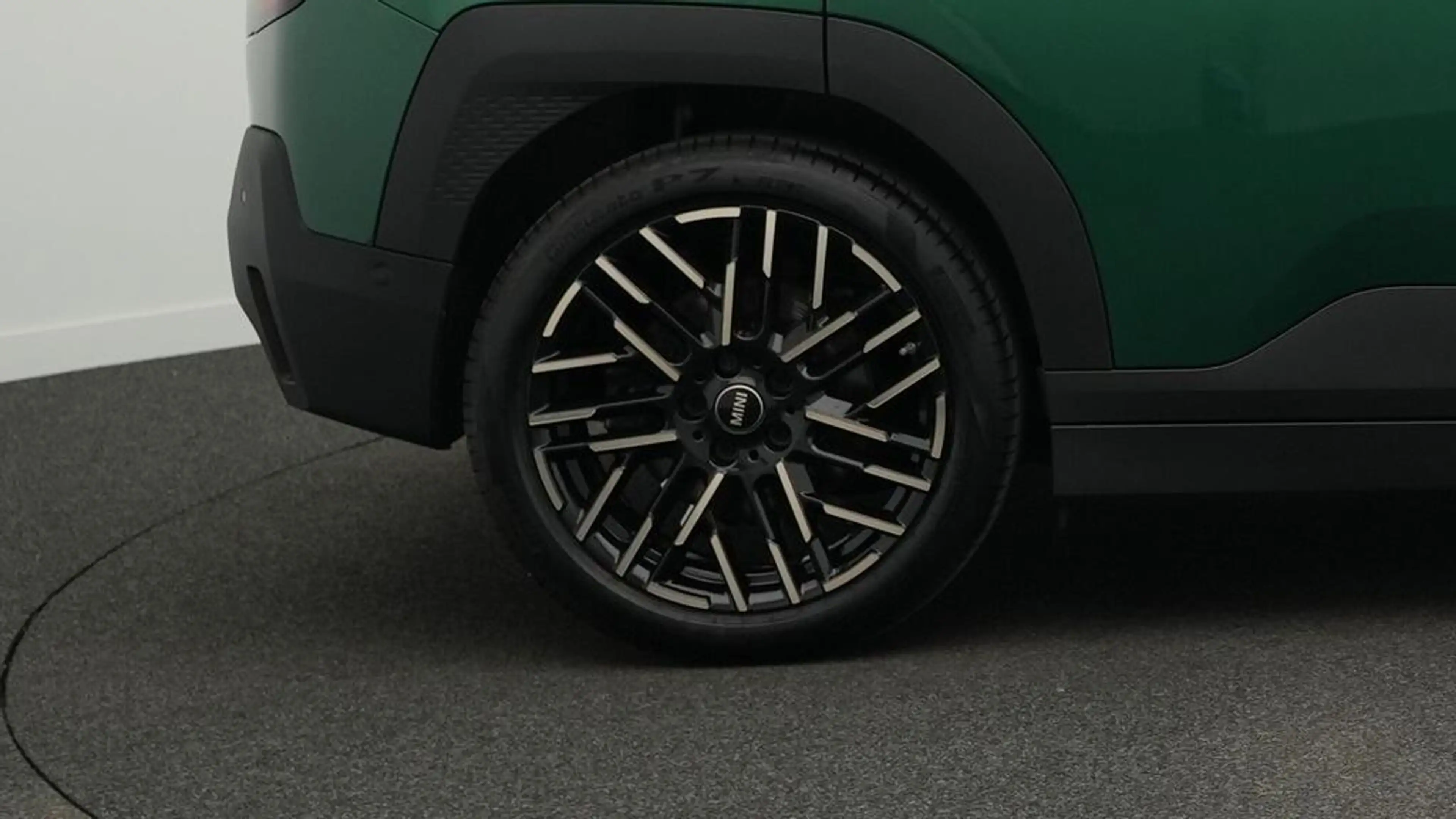 MINI Aceman Favoured Trim — photo 12