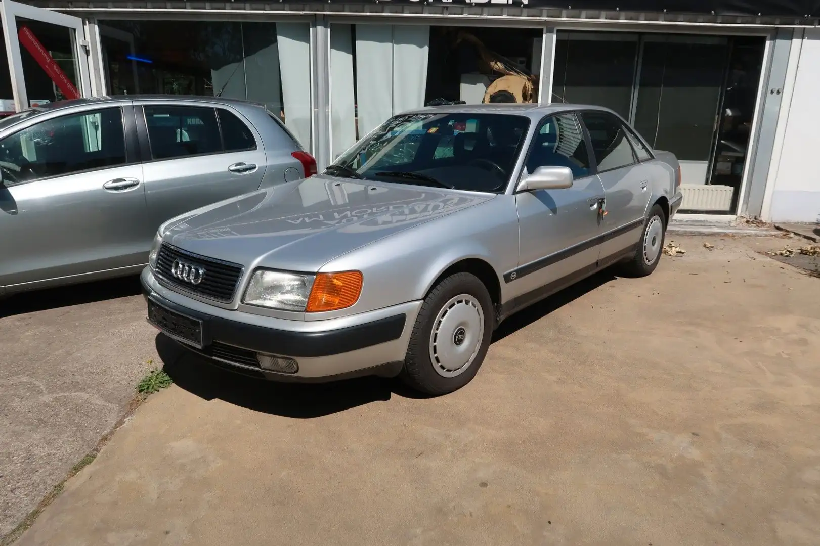 Audi 100 Silber - 1
