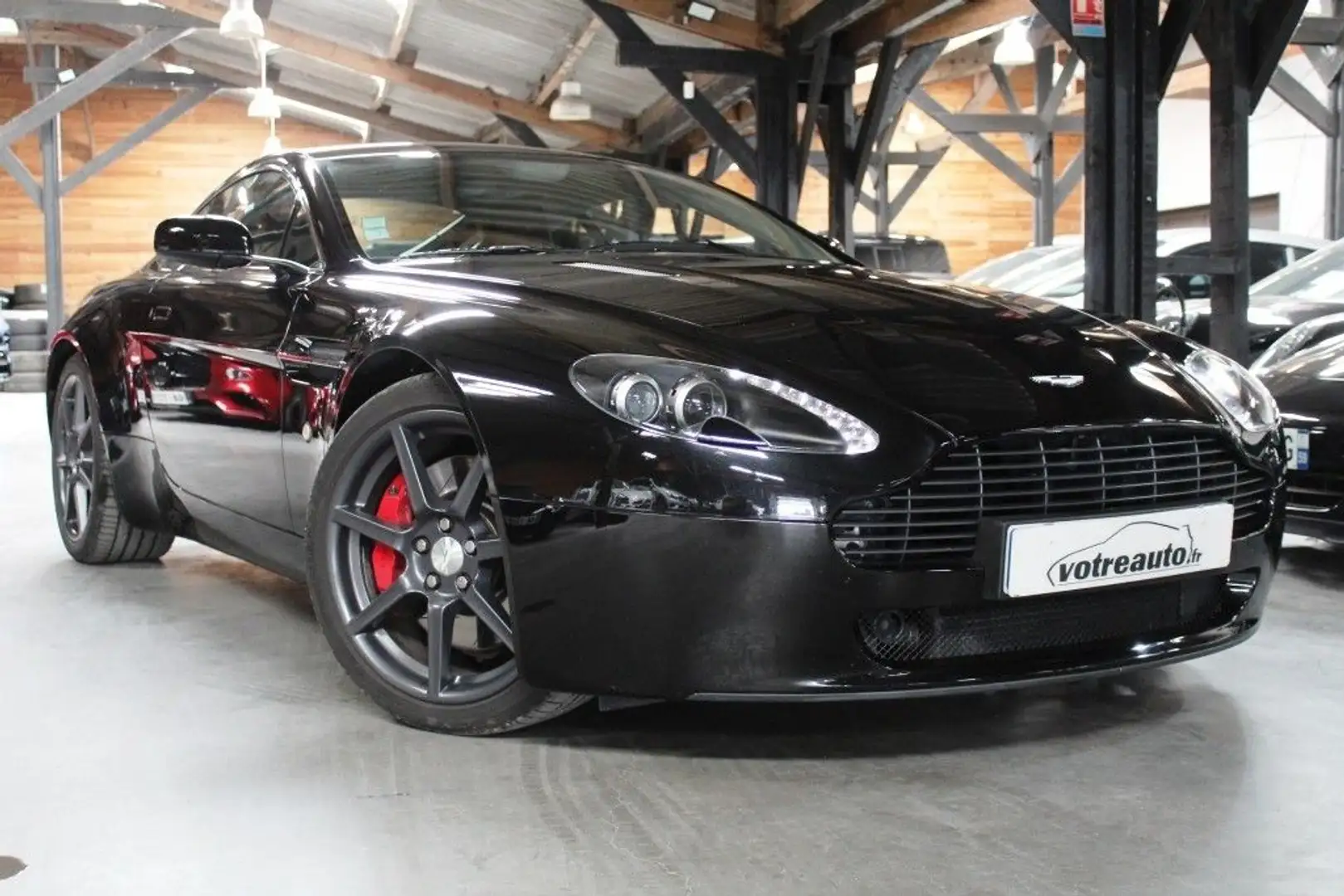 Aston Martin Vantage COUPE 4.3 390 Czarny - 1