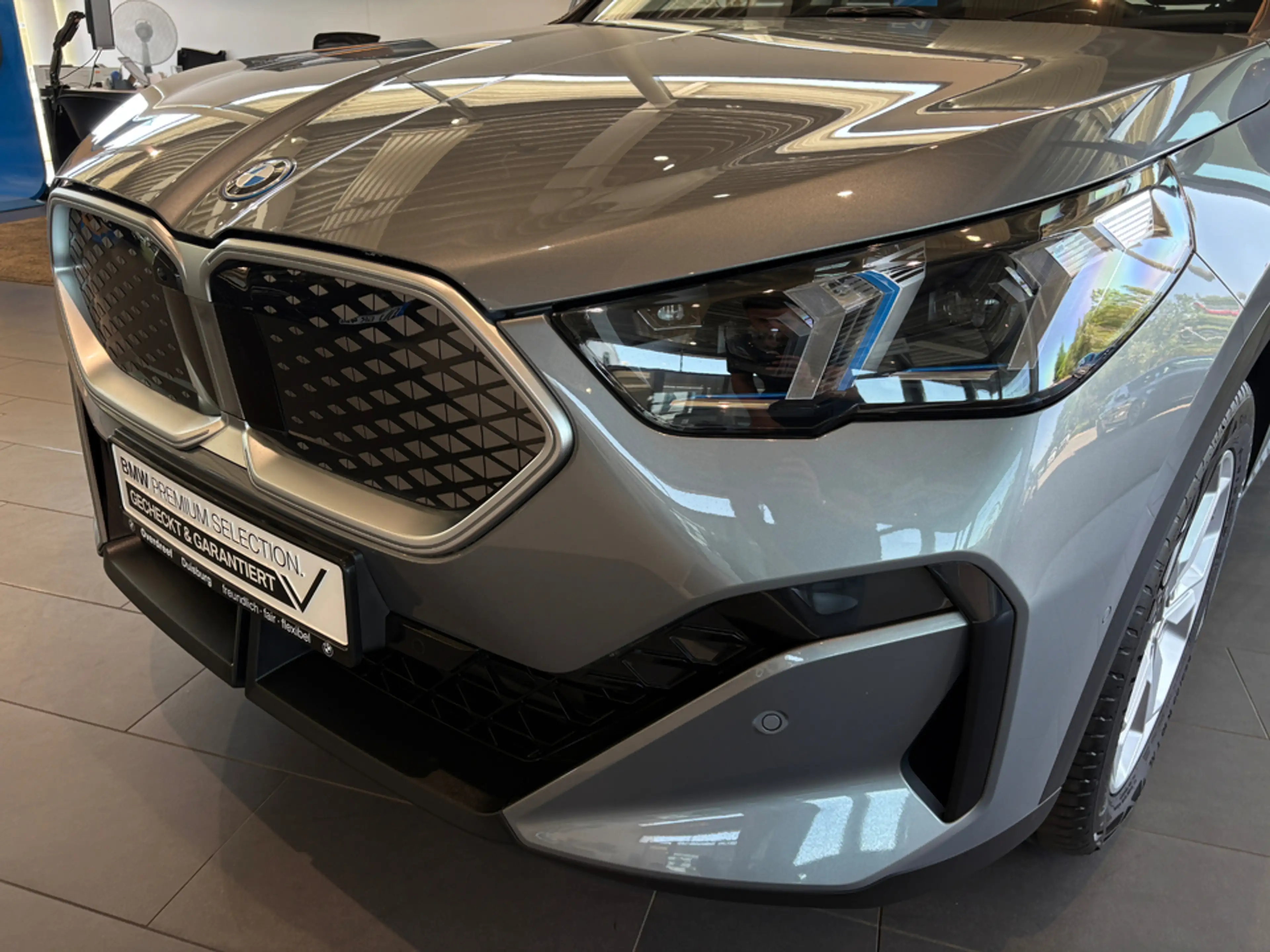 BMW iX2 ix2 xDrive30 Navi Tempom.aktiv Bluetooth PDC HeadU — photo 10