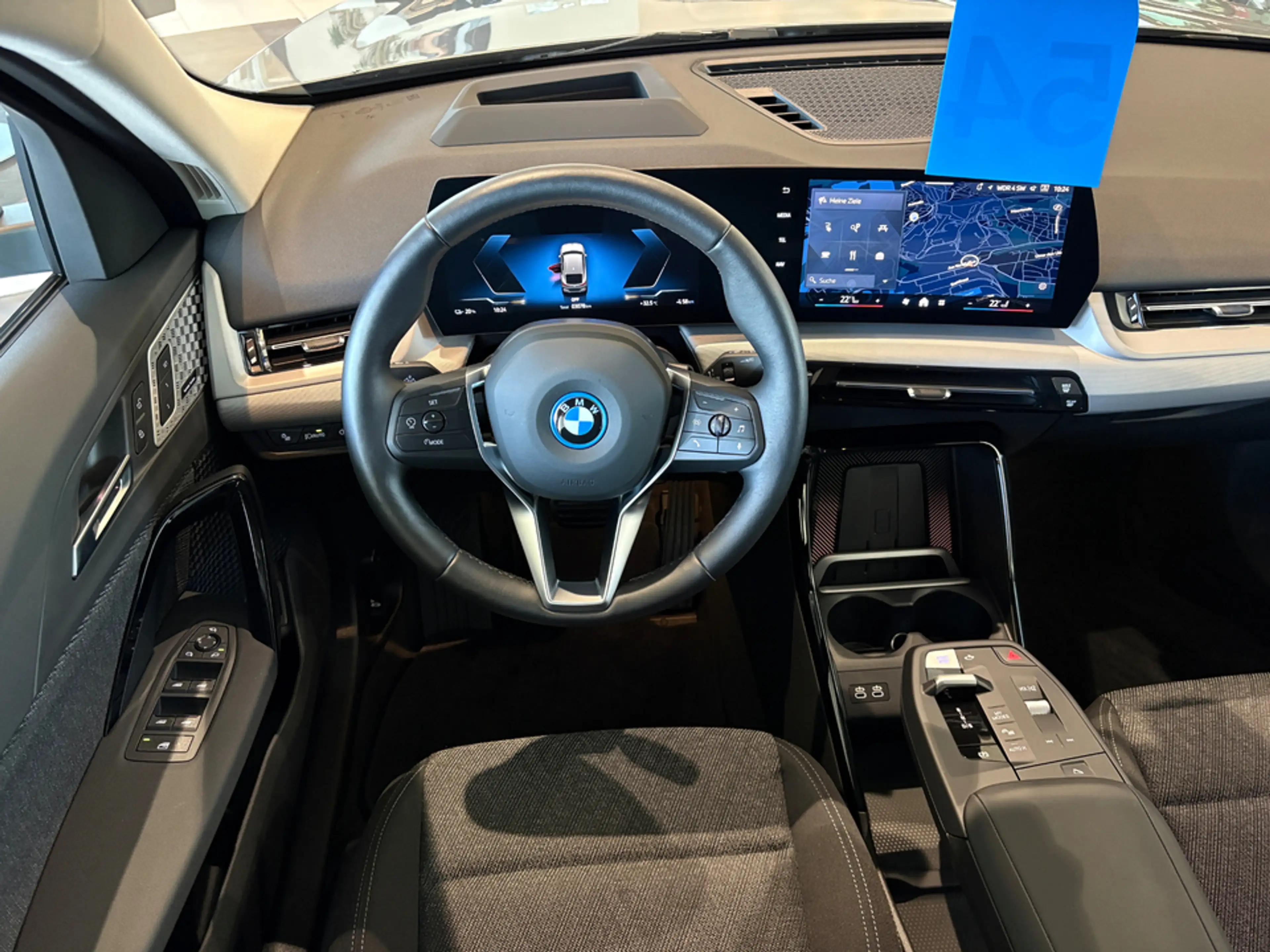 BMW iX2 ix2 xDrive30 Navi Tempom.aktiv Bluetooth PDC HeadU — photo 14