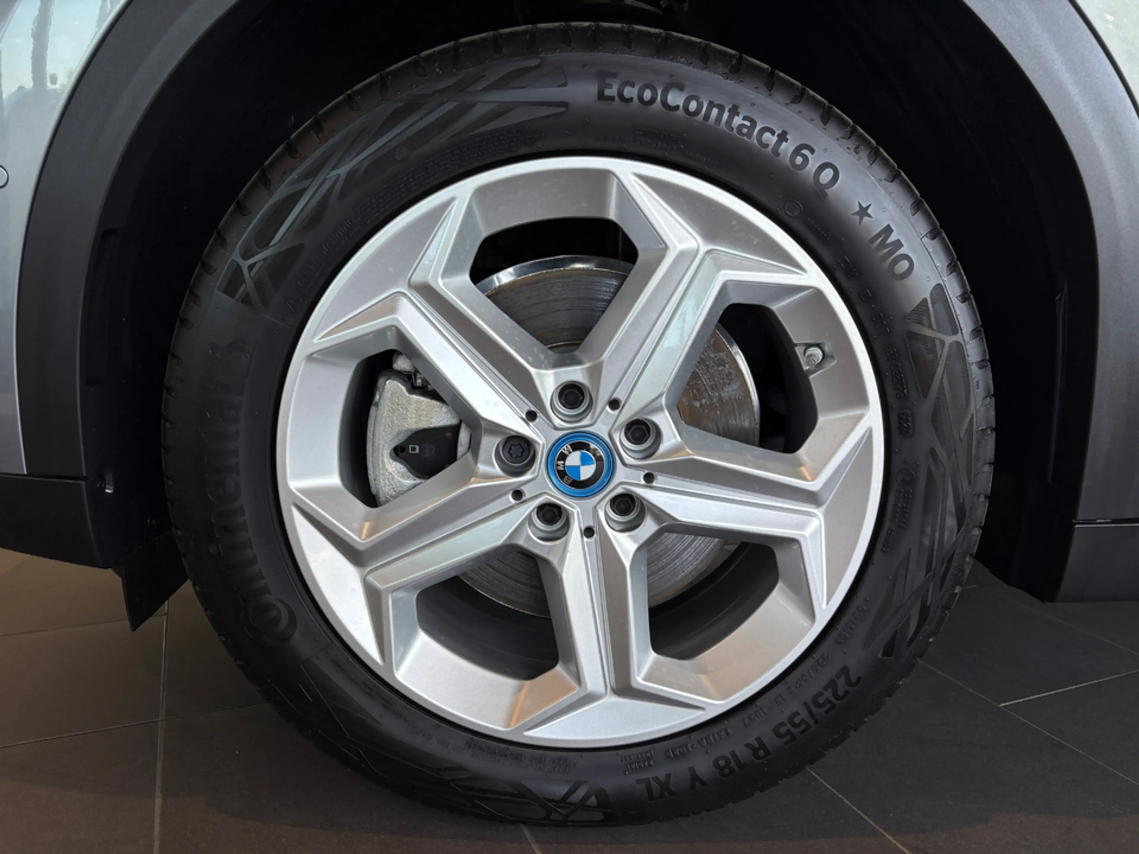BMW iX2 ix2 xDrive30 Navi Tempom.aktiv Bluetooth PDC HeadU — photo 11