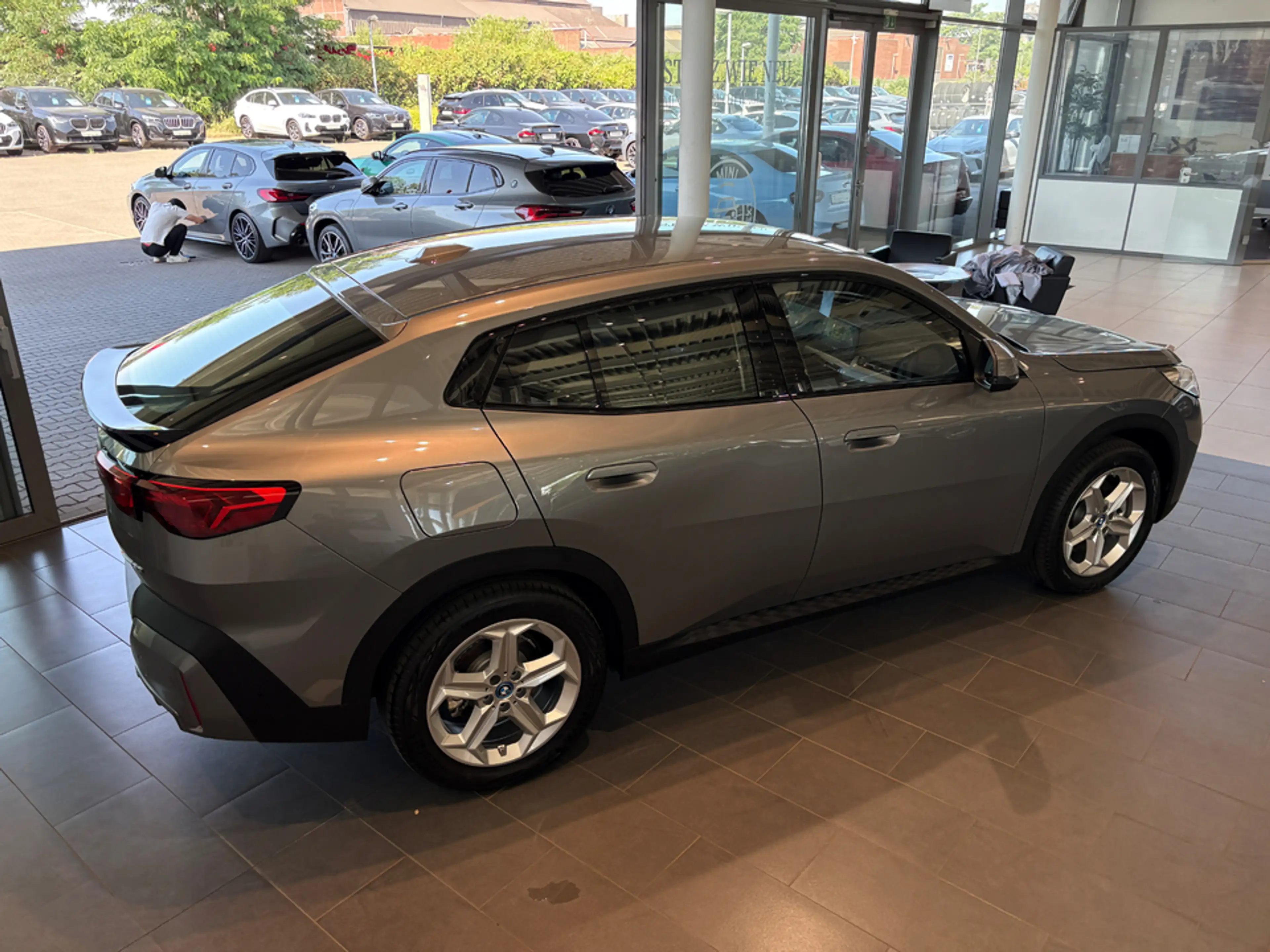 BMW iX2 ix2 xDrive30 Navi Tempom.aktiv Bluetooth PDC HeadU — photo 8
