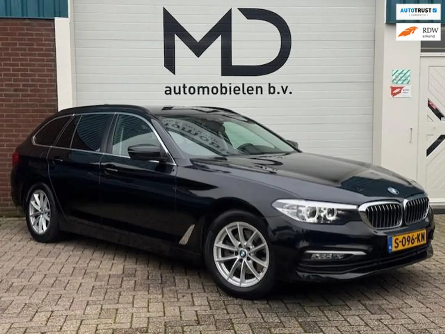 BMW 520 5-serie Touring 520d Executive - Trekhaak - Keyles Schwarz - 1