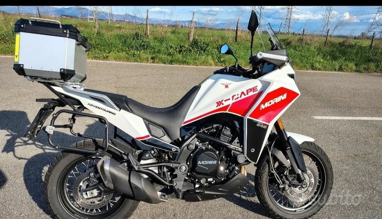 Moto Morini X-Cape