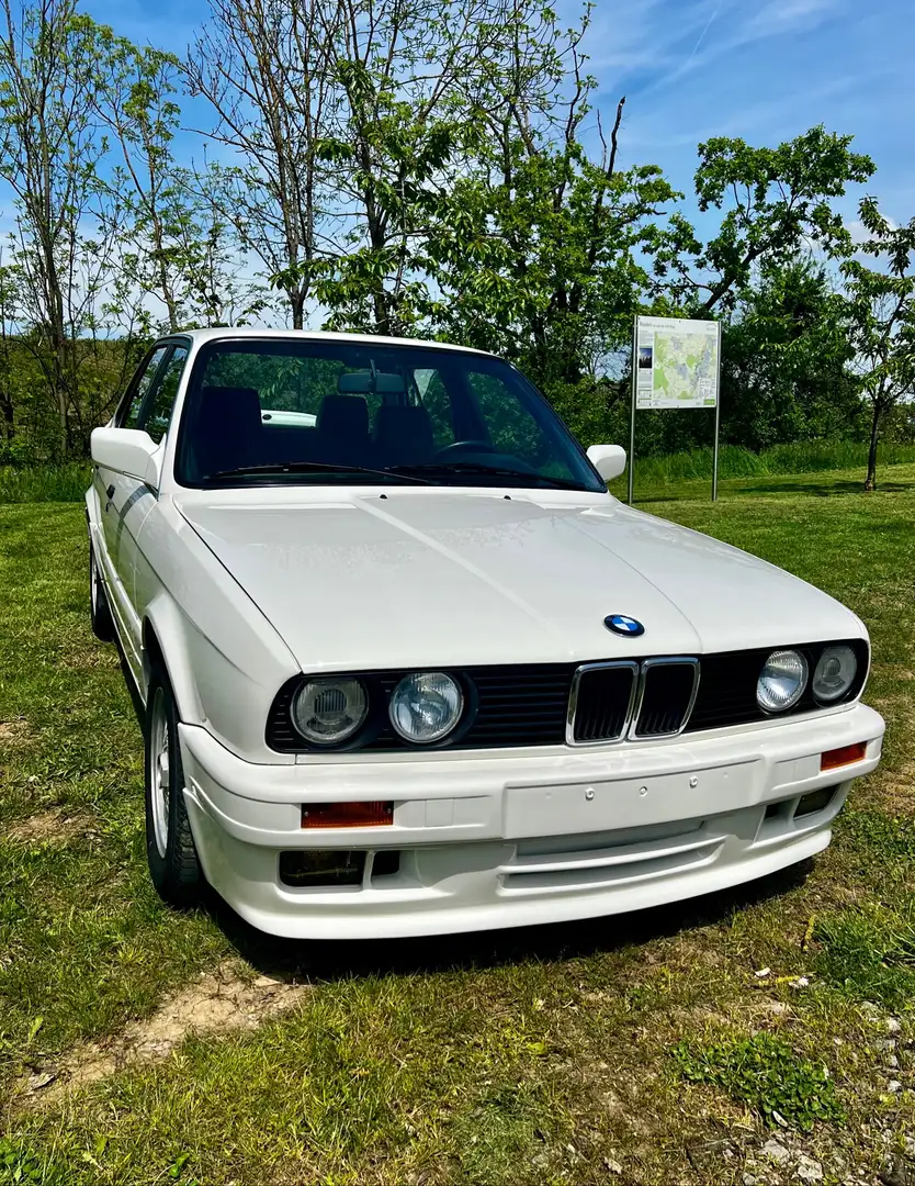 BMW 320 320i M- Packet 2 bijela - 1
