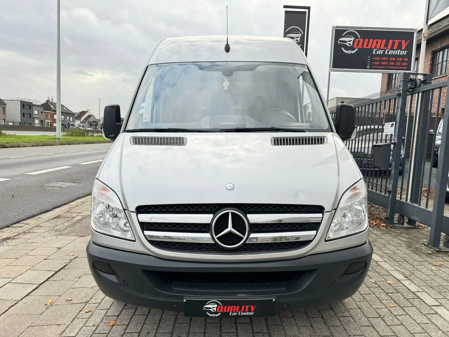 Mercedes-Benz Sprinter 318 CDI 3.0 V6 136000 km AUTOMAAT H2 L4 184 pk Gris - 2
