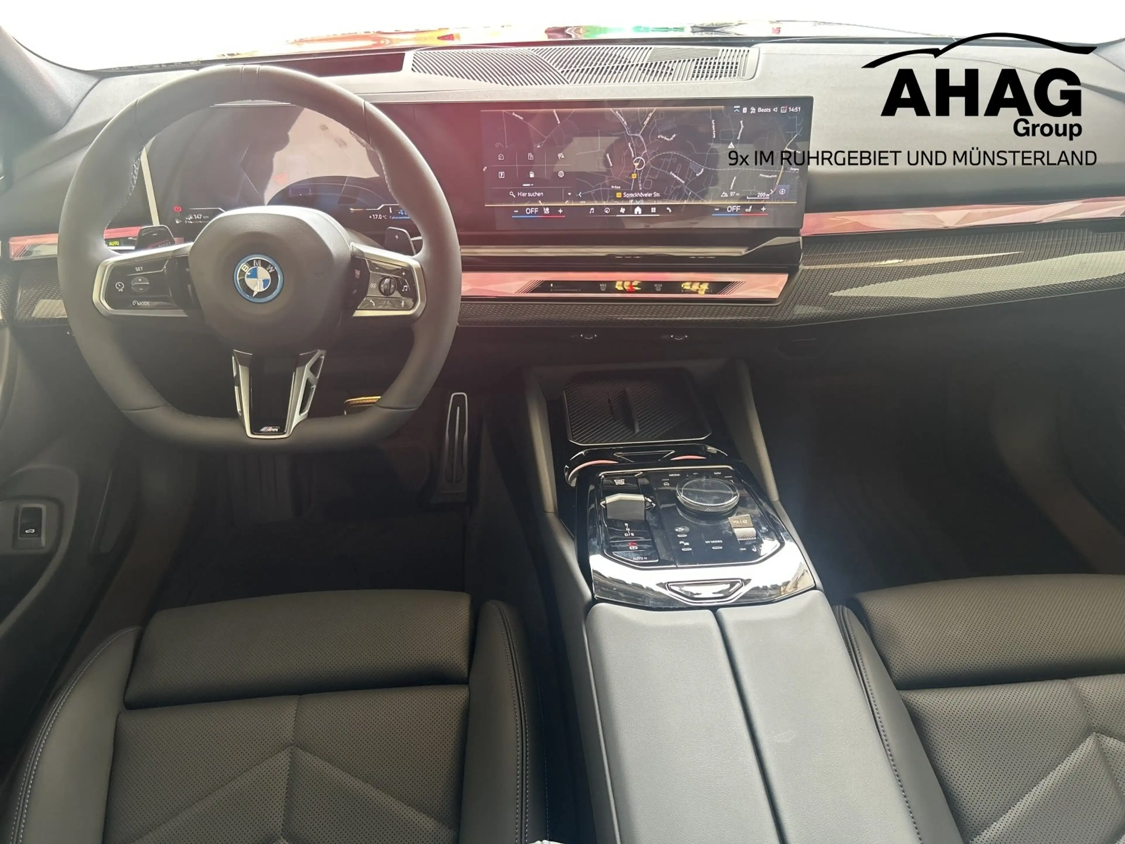 BMW 550 e xDrive Limousine — photo 9