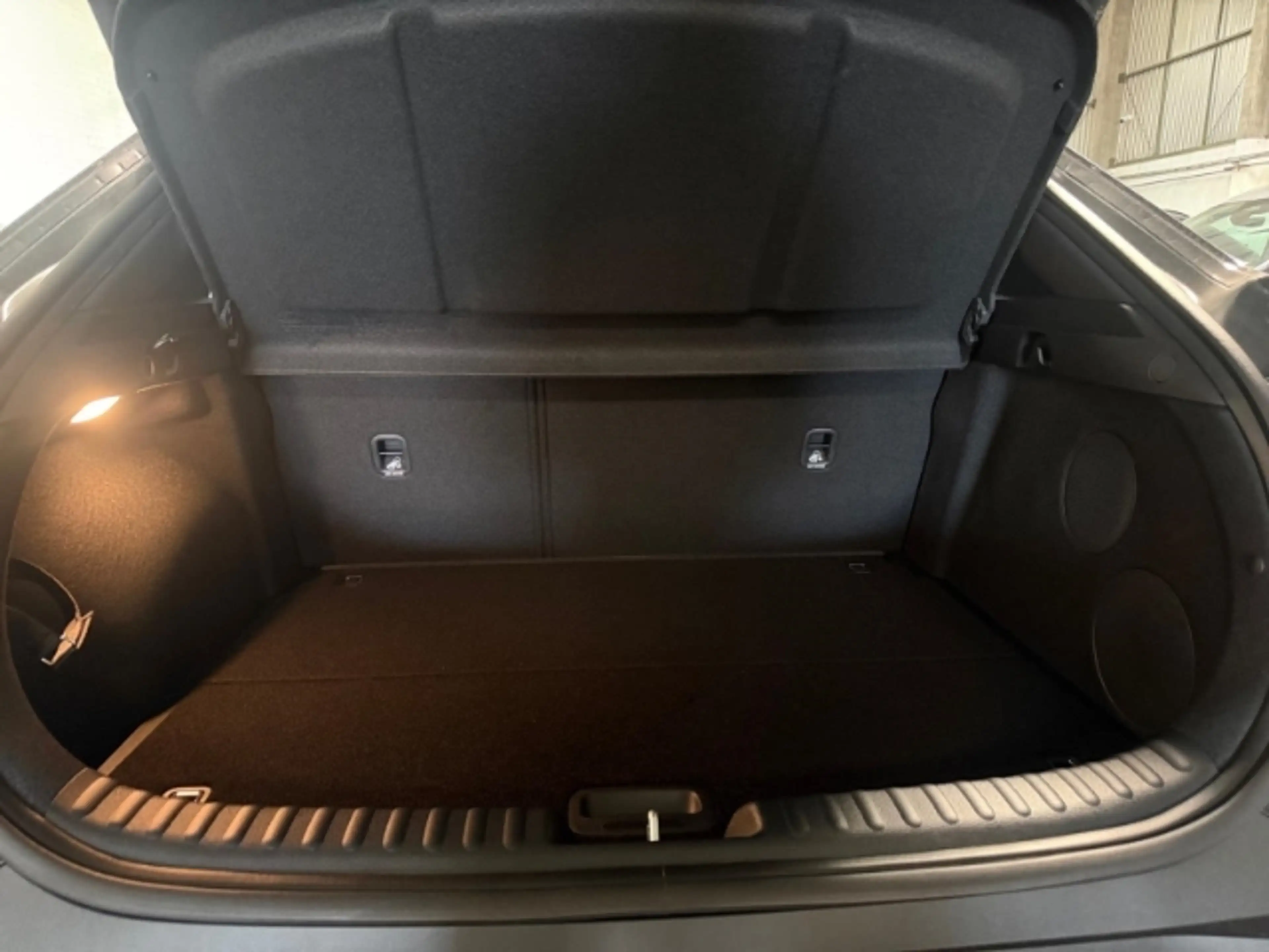 Kia XCeed Spirit 1.6 GLASDACH,MEMORY,CARPLAY,LED,SITZHZG — photo 12