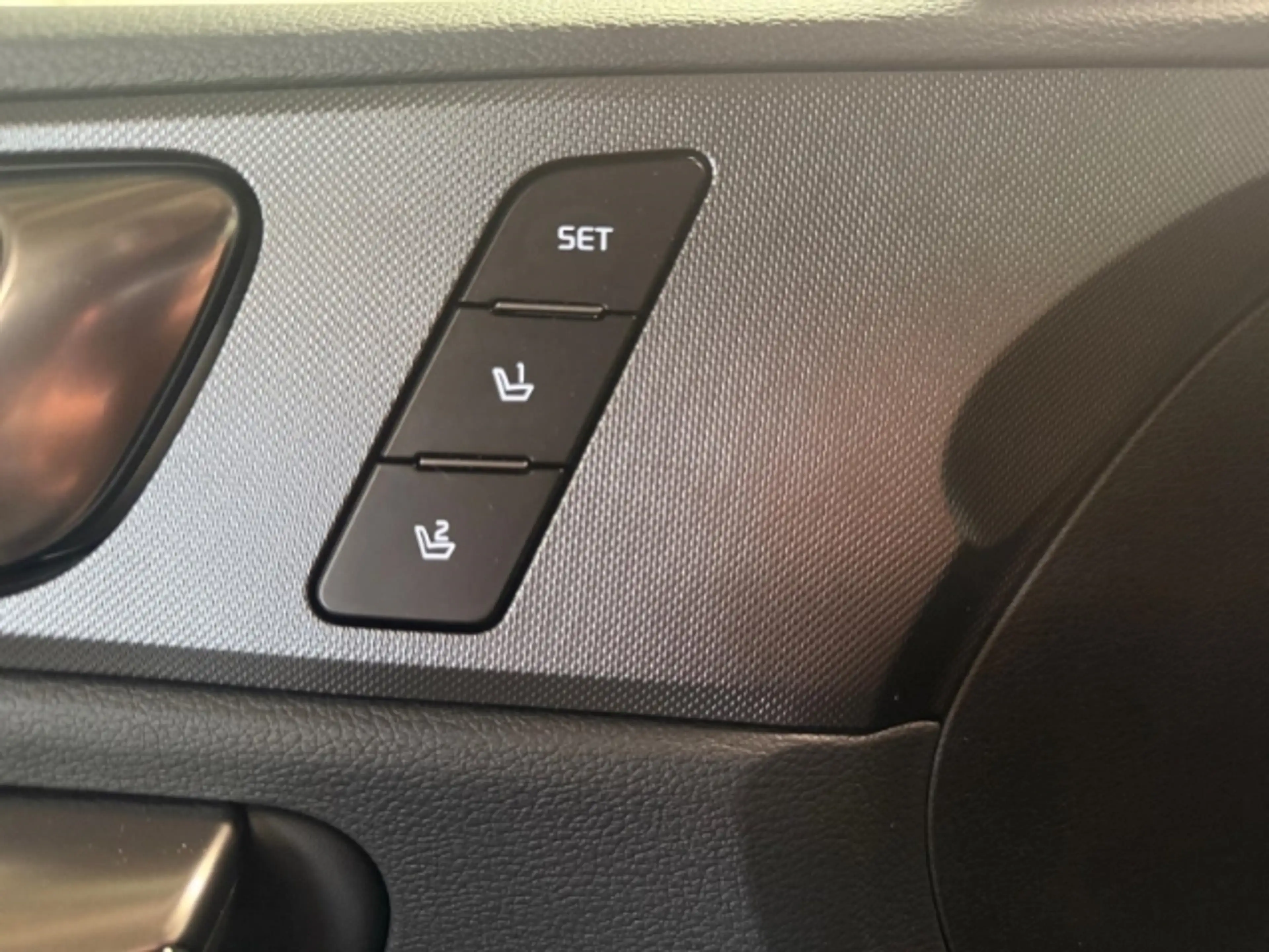 Kia XCeed Spirit 1.6 GLASDACH,MEMORY,CARPLAY,LED,SITZHZG — photo 15