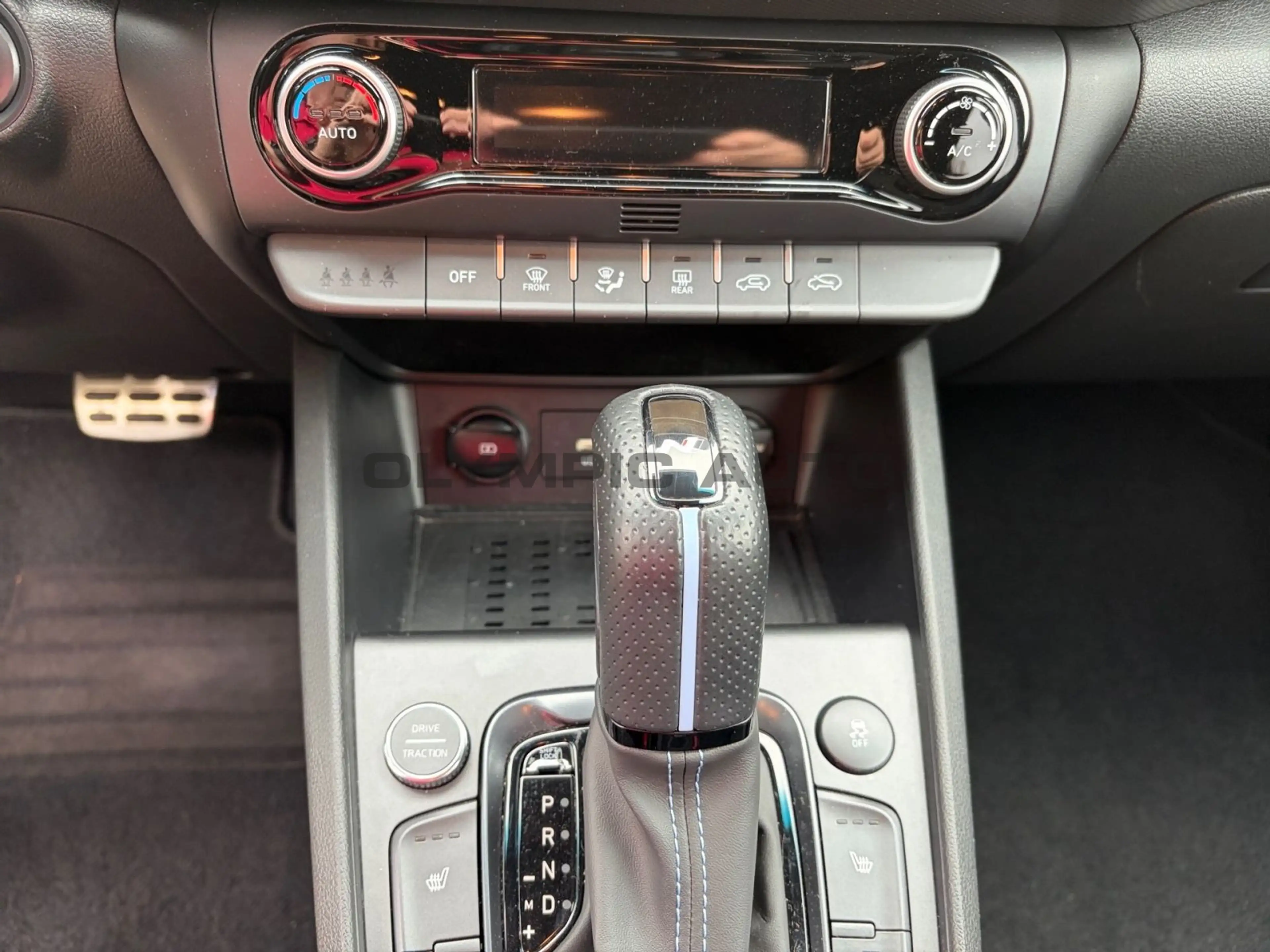 Hyundai KONA 2.0 T-GDI N Performance NAVI SHZ PDC — photo 15