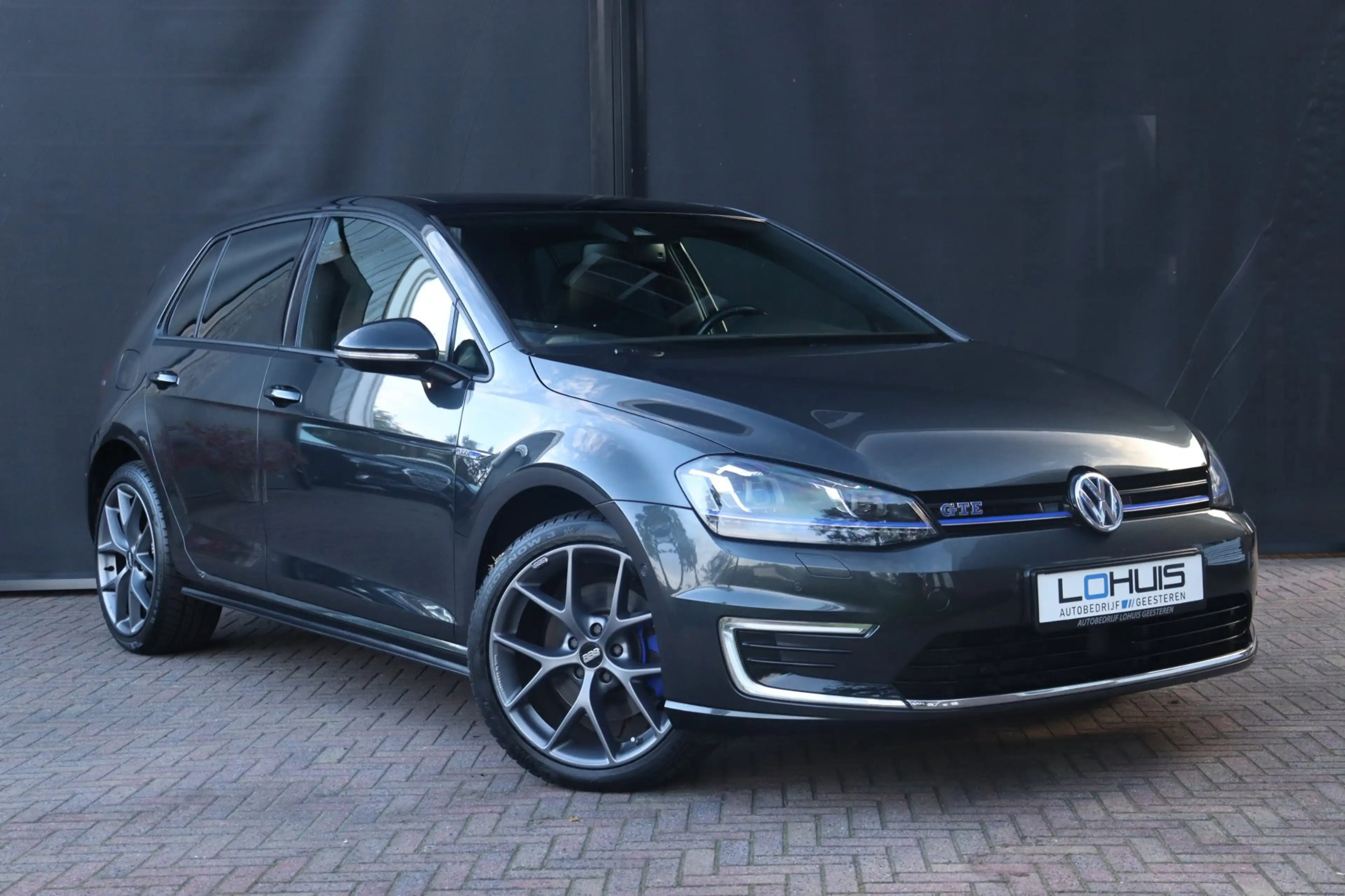 Volkswagen Golf GTE 1.4 TSI — photo 3