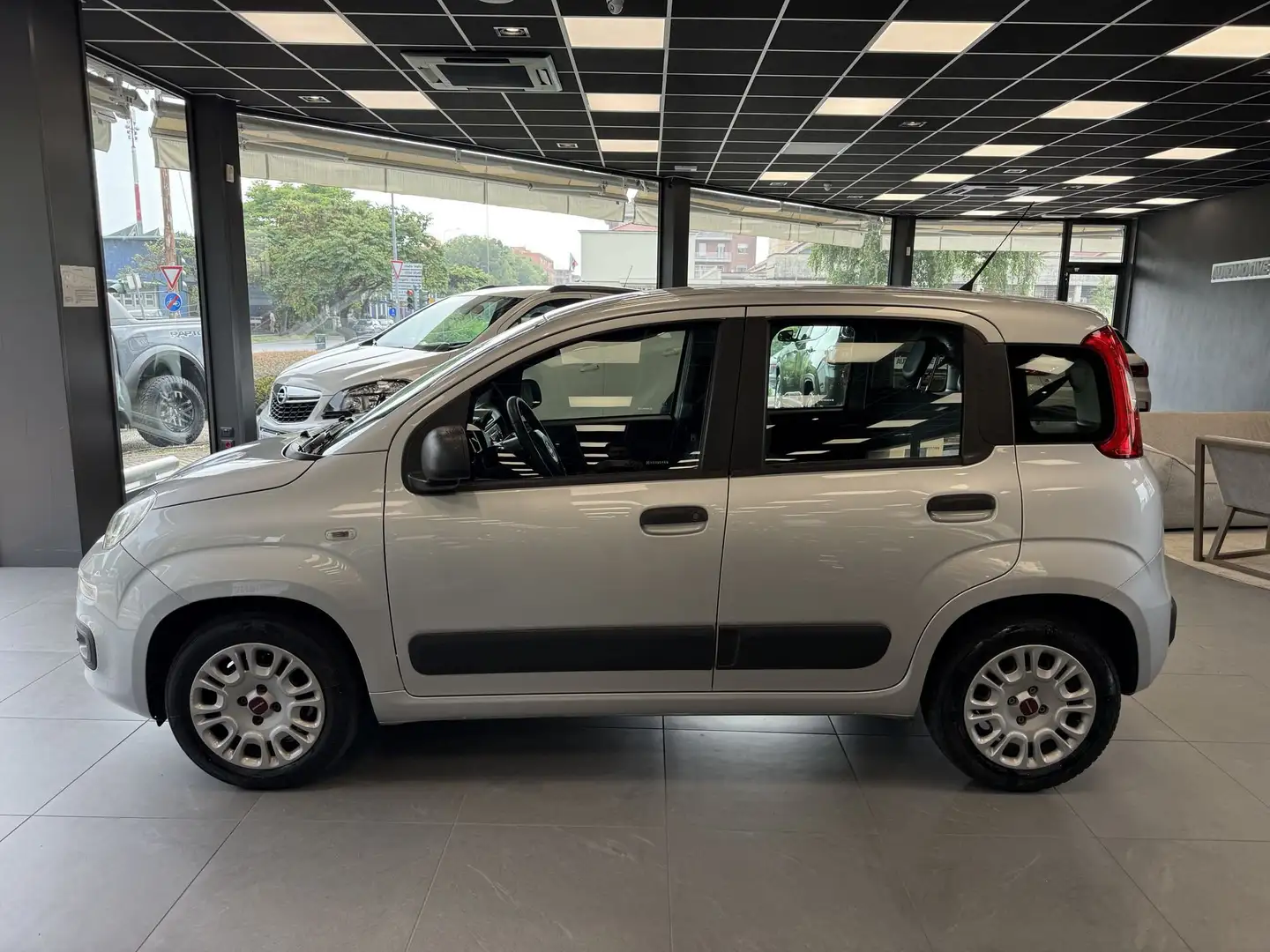 Fiat Panda 1.2 EasyPower Easy *OK NEOPATENTATI* Grau - 2