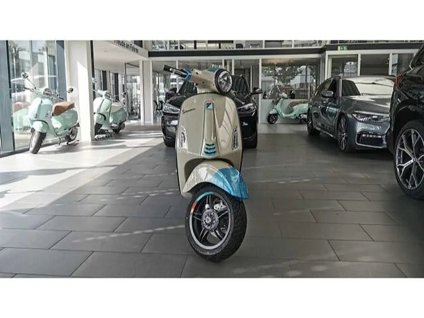 Vespa Primavera 50 S beige MJ 24 Cockpit Beige - 2