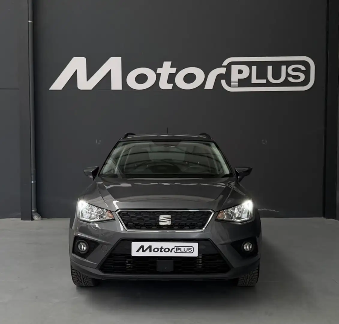 SEAT Arona 1.0 TSI Ecomotive S&S Style 95 Gris - 2