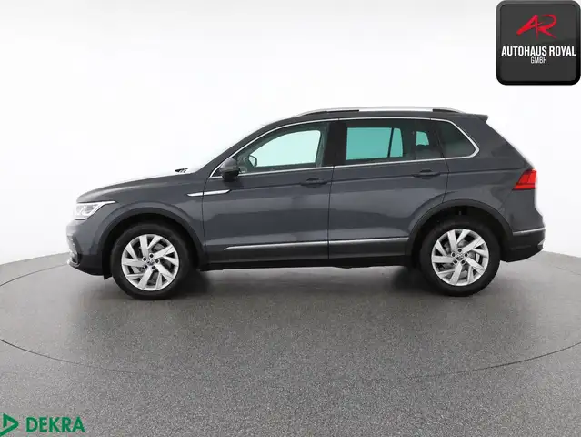 Volkswagen Tiguan view 2