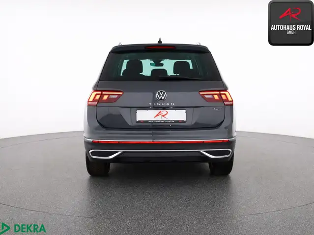 Volkswagen Tiguan view 4
