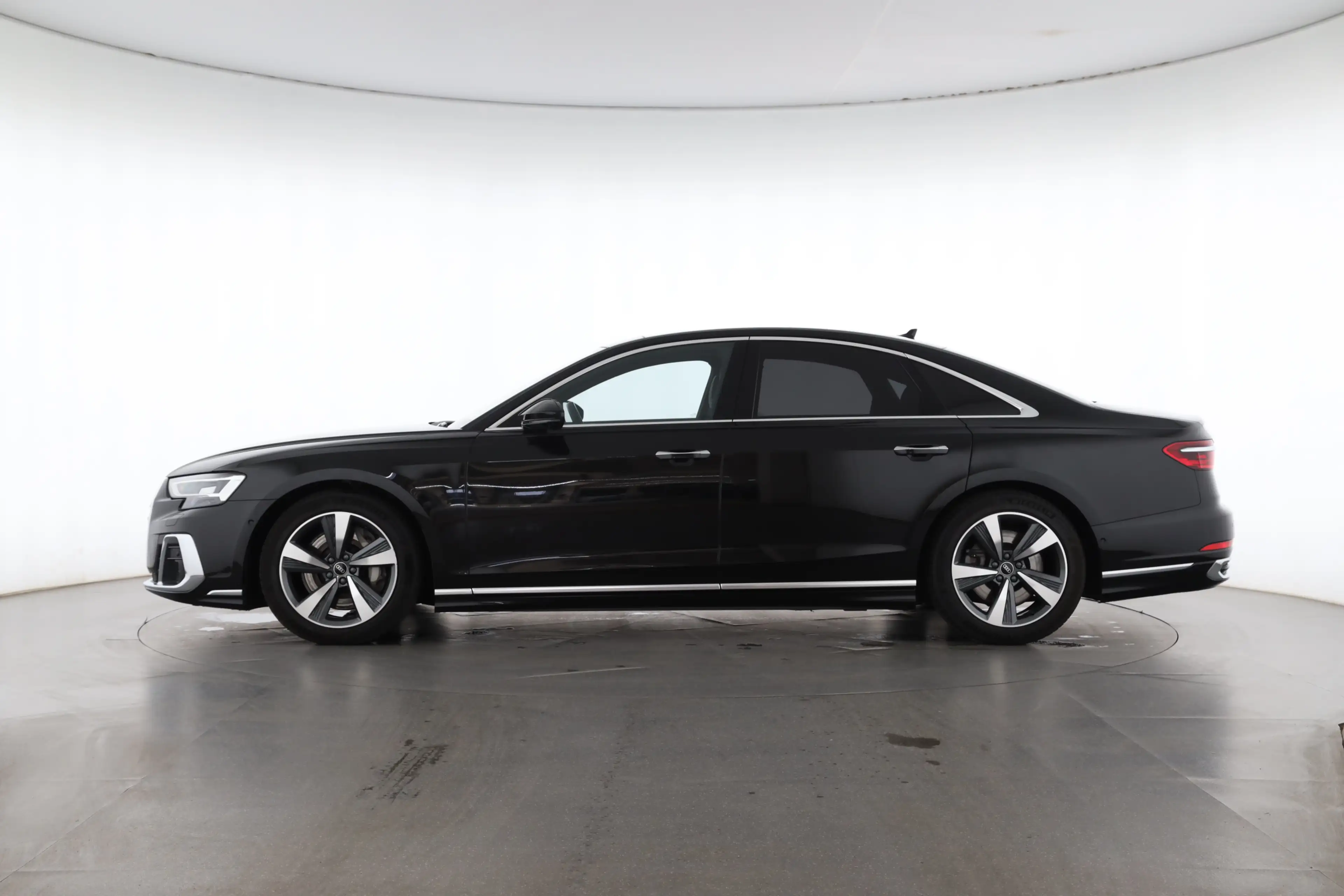 Audi A8 55 TFSI quattro tiptr. | PANO | STANDH. | — photo 3