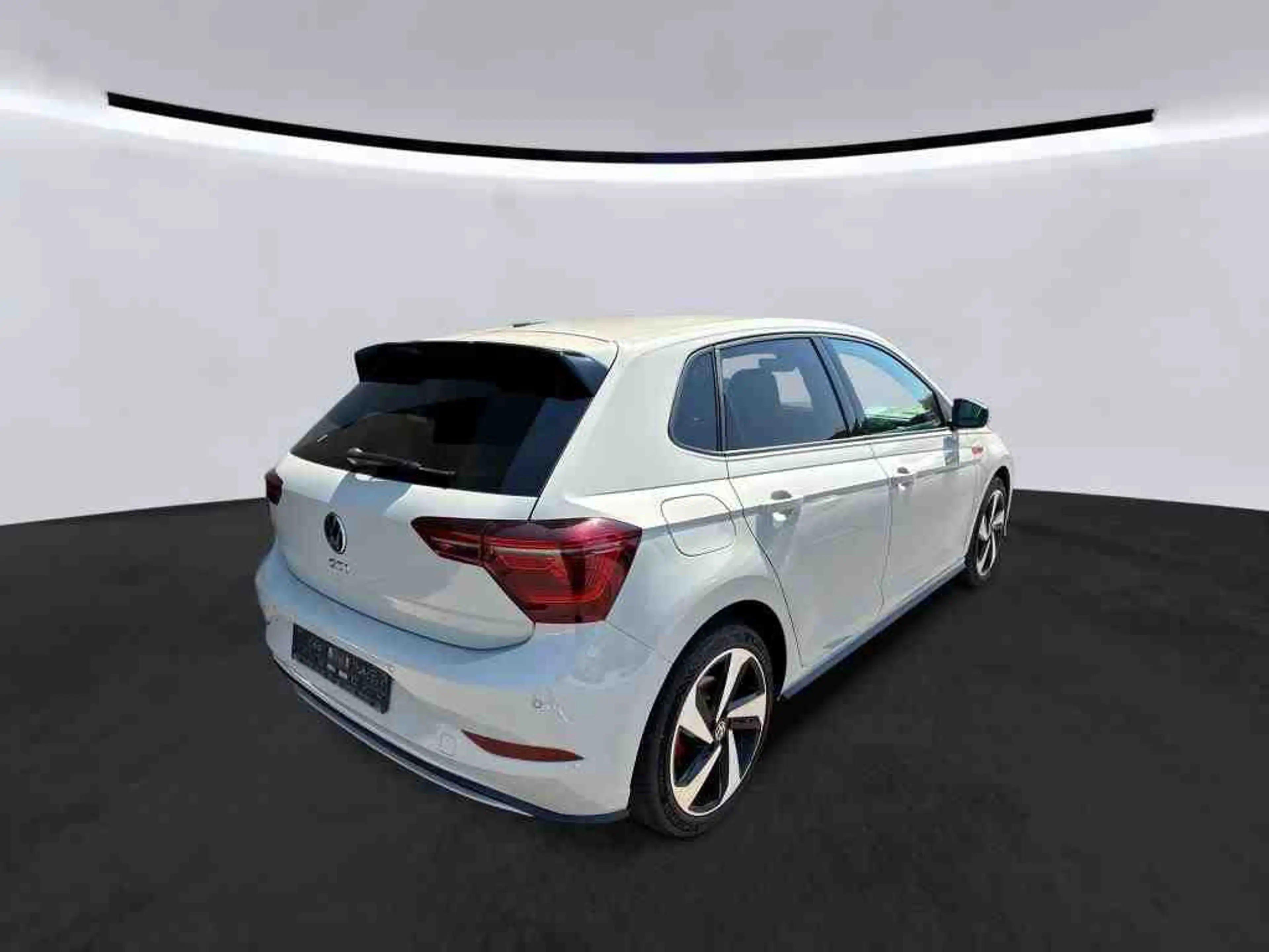 Volkswagen Polo GTI 2.0 TSI DSG ACC Travel Sitzh LED PDC — photo 5